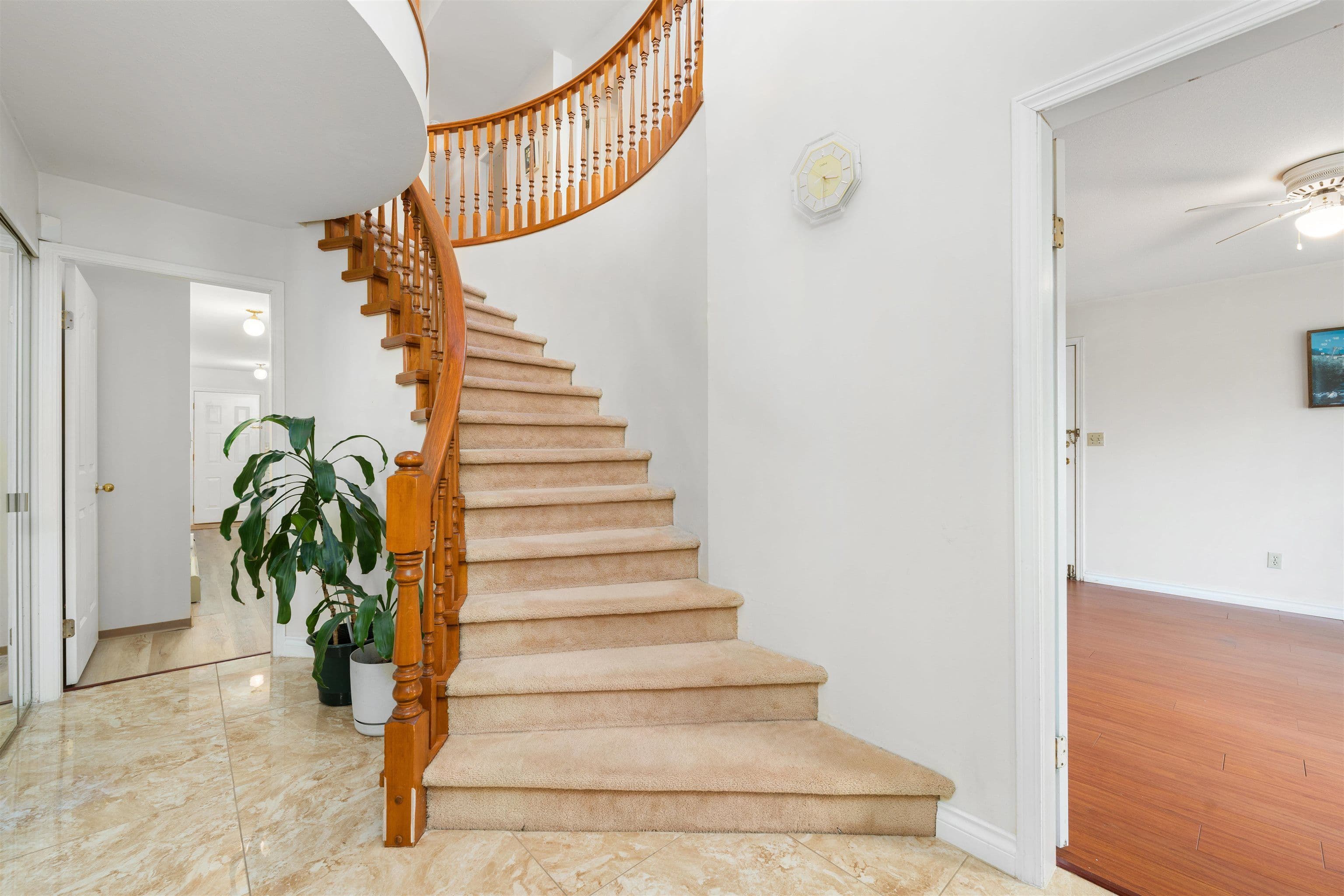 Property photo 193b356a-8d2b-47e6-8cb9-c43359a2ec99