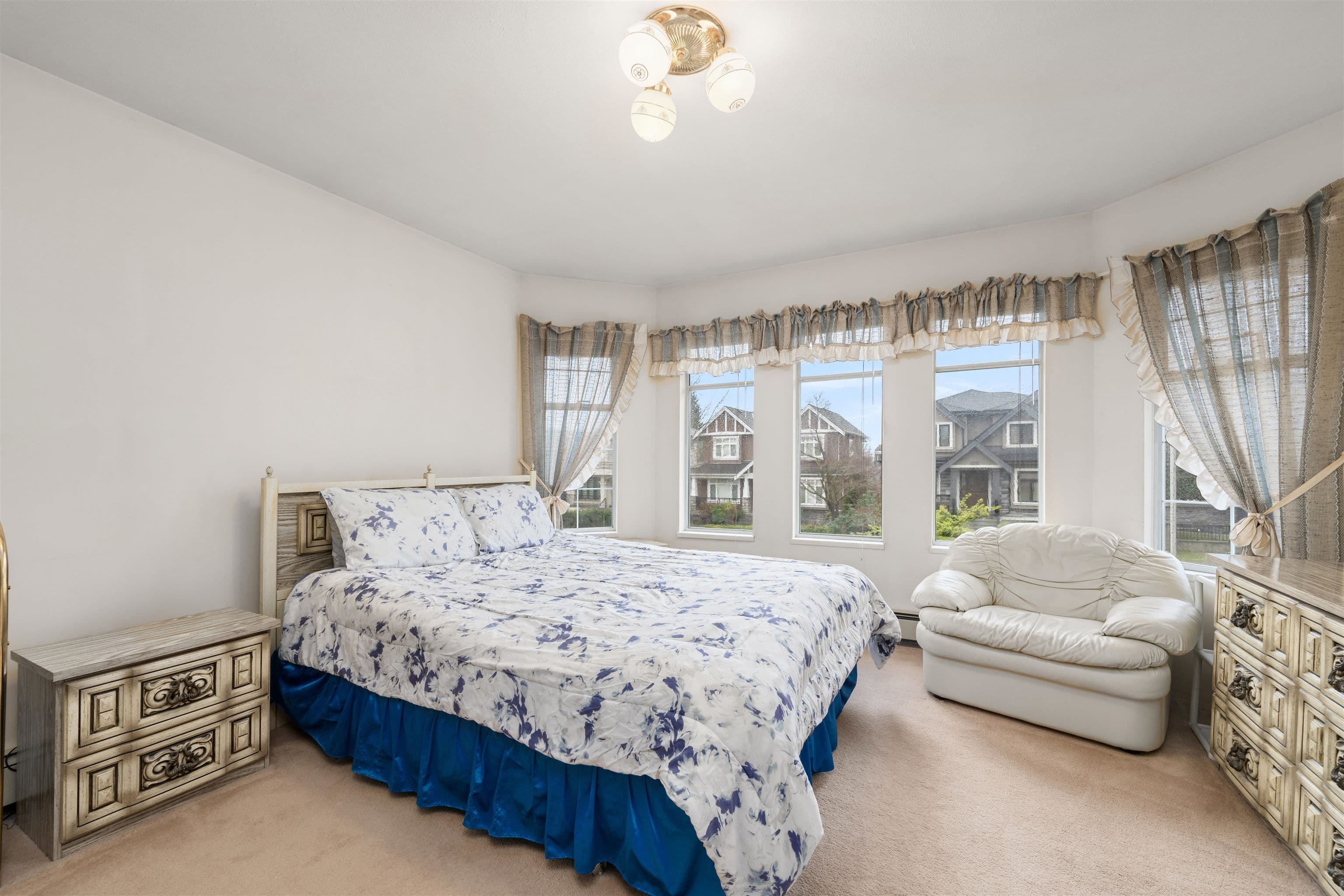 Property photo e666ec7e-173f-408e-afd9-aa09f03c5f1a