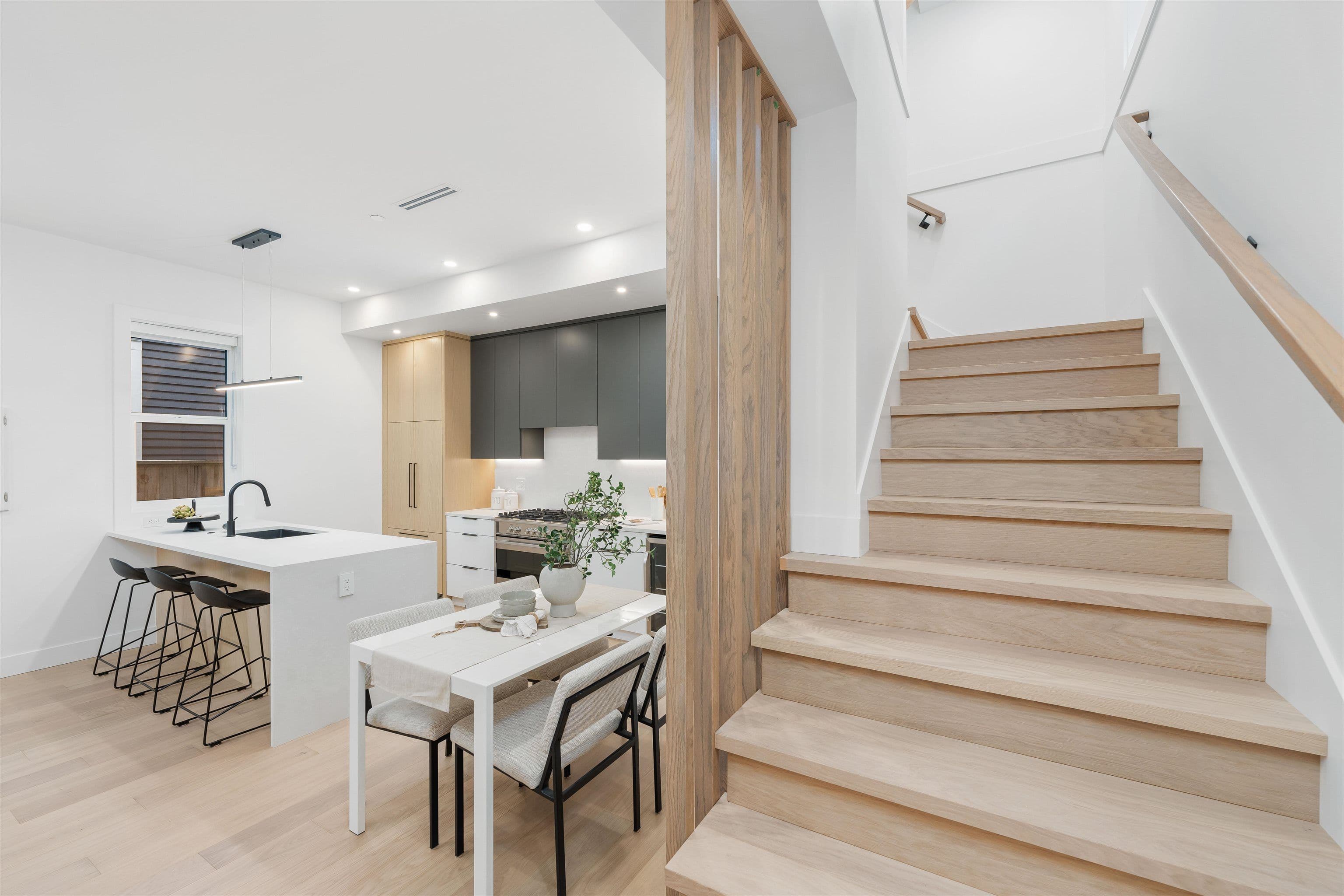 Property photo d7968ef5-4963-49a7-8a93-6379b4f38887