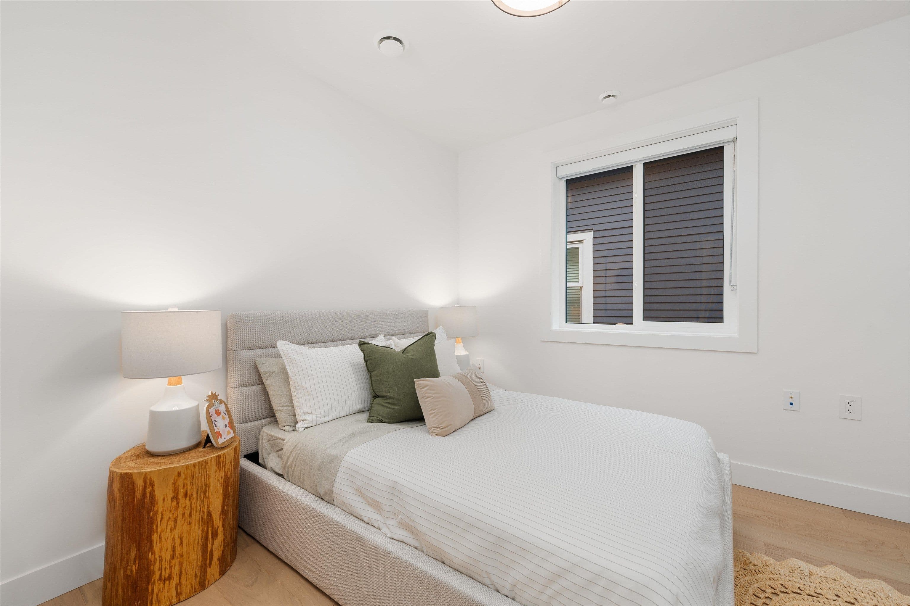 Property photo cc3c6323-521f-47ed-b28d-81ef56a47df7