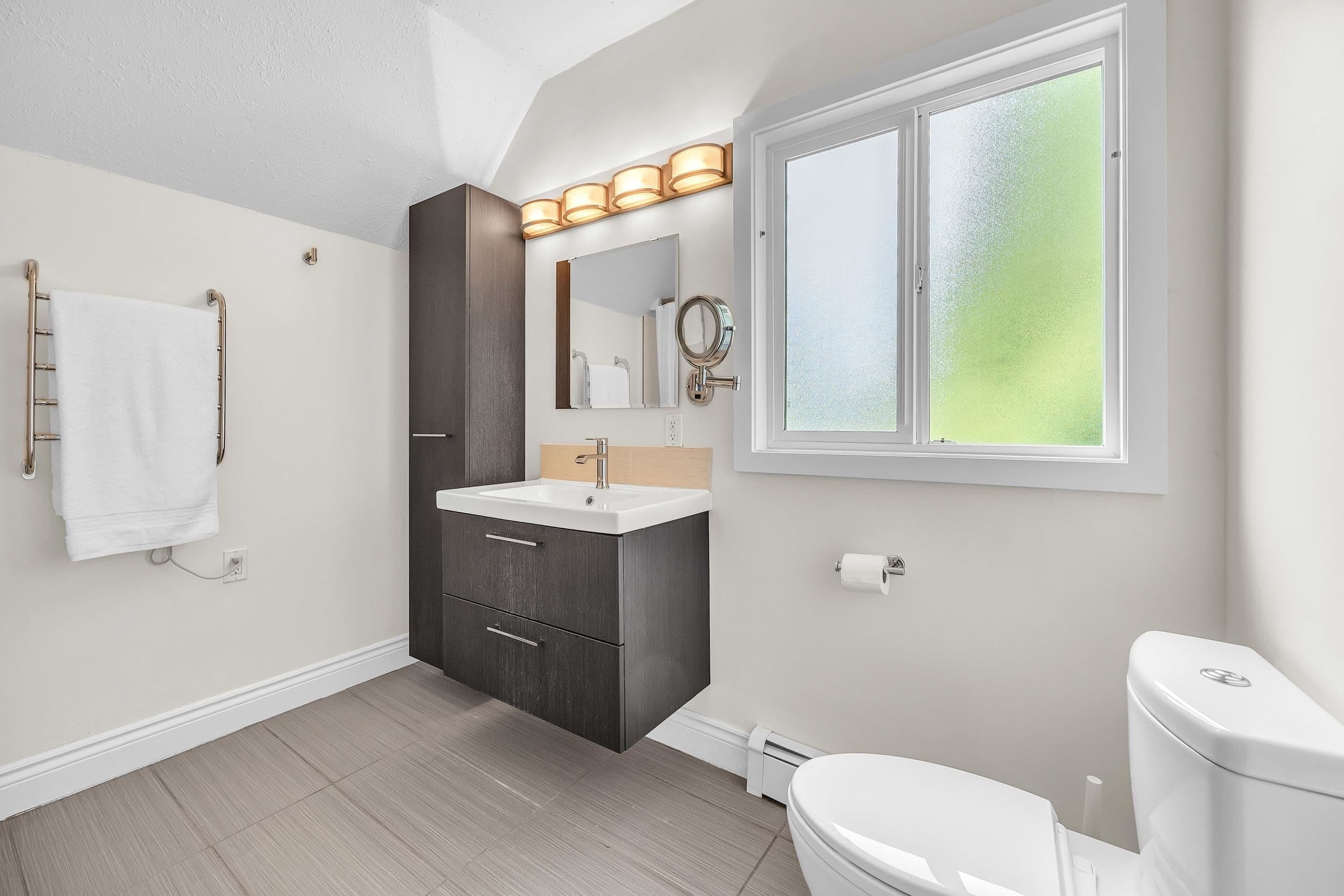 Property photo e9b96d04-647d-4d13-8cf9-892e808a9aa1
