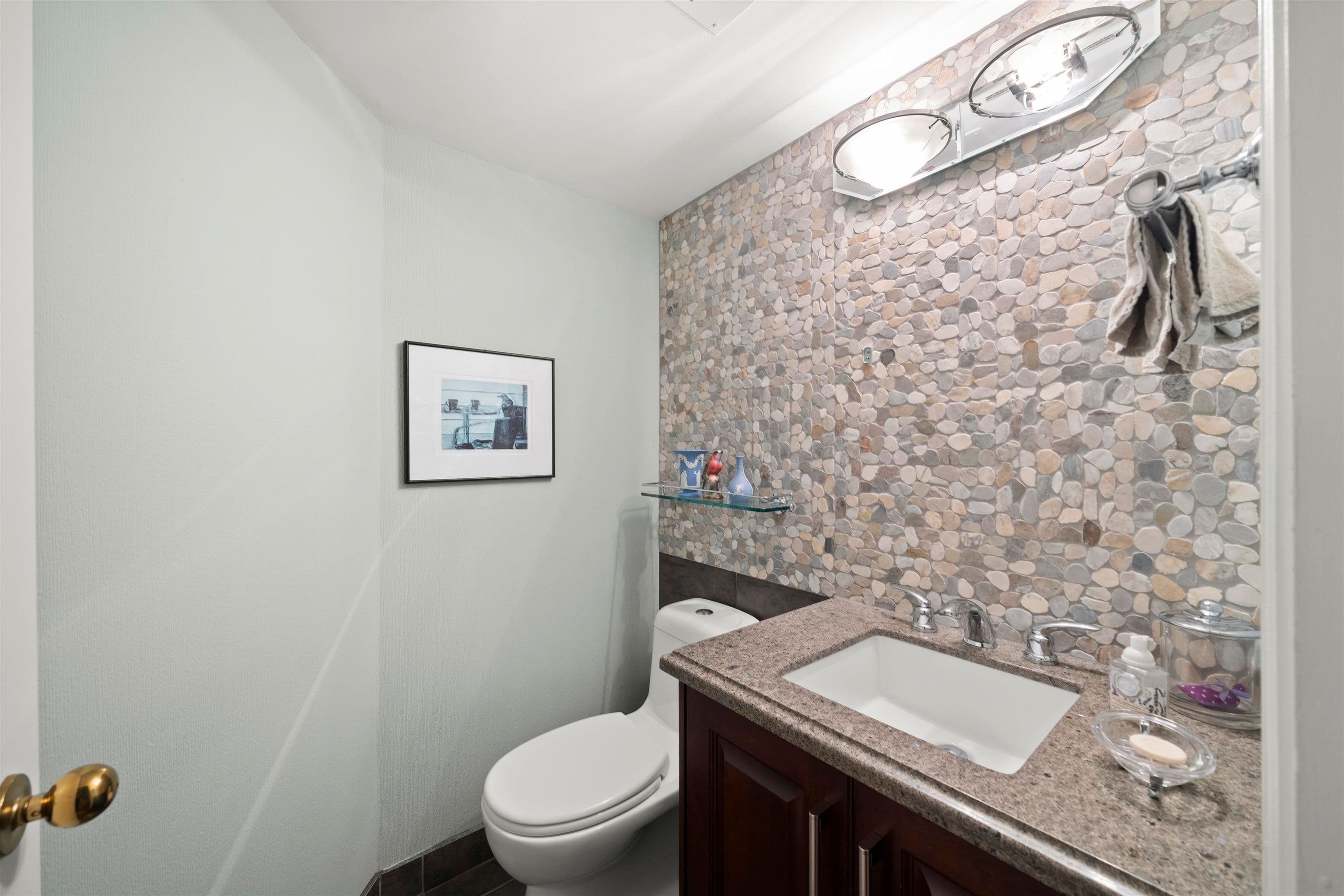 Property photo b2f4f470-540f-4e62-9310-da7e92e05342