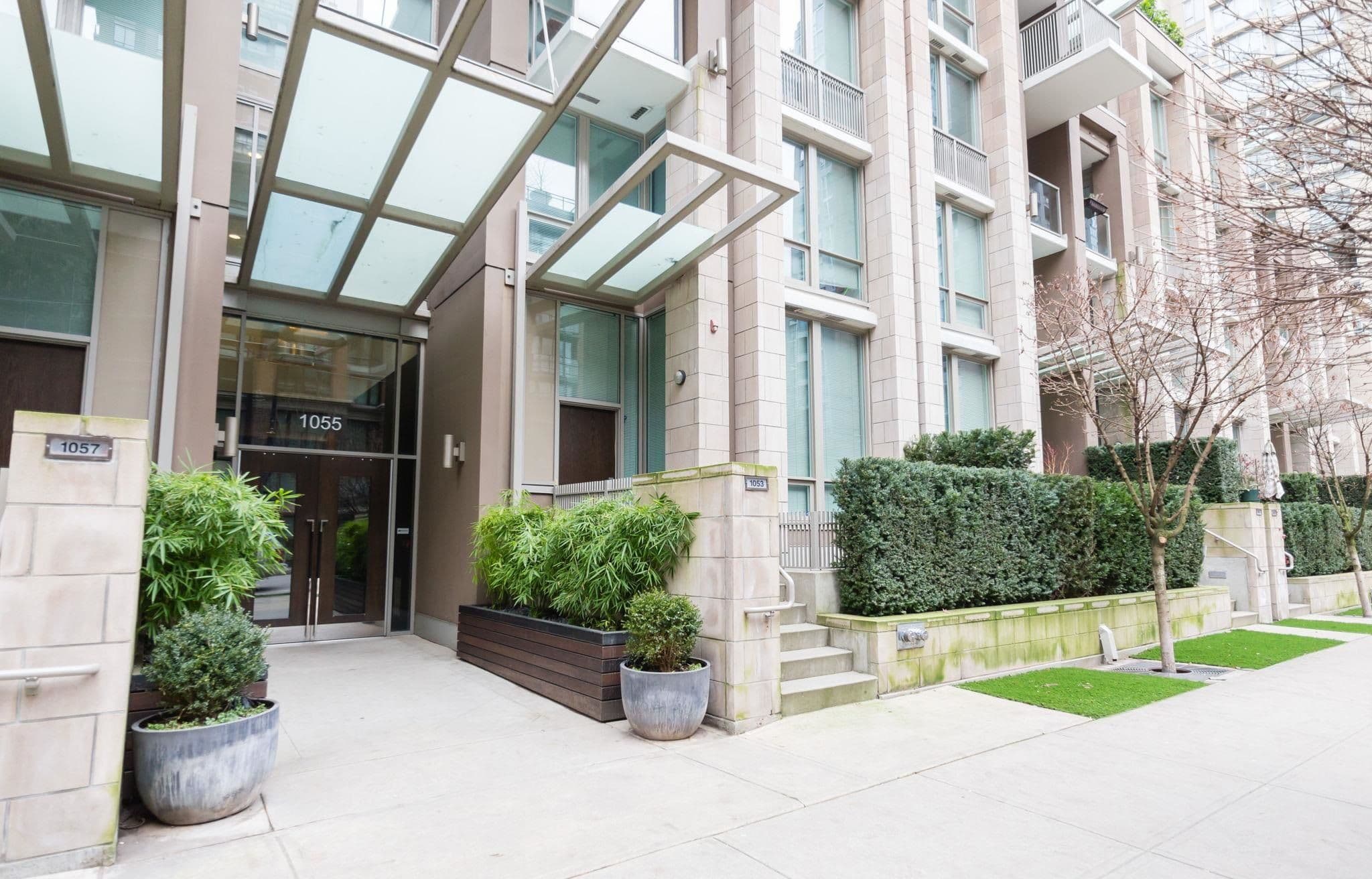 Property photo ee888370-3d41-42da-9c48-d3d6f0324db9