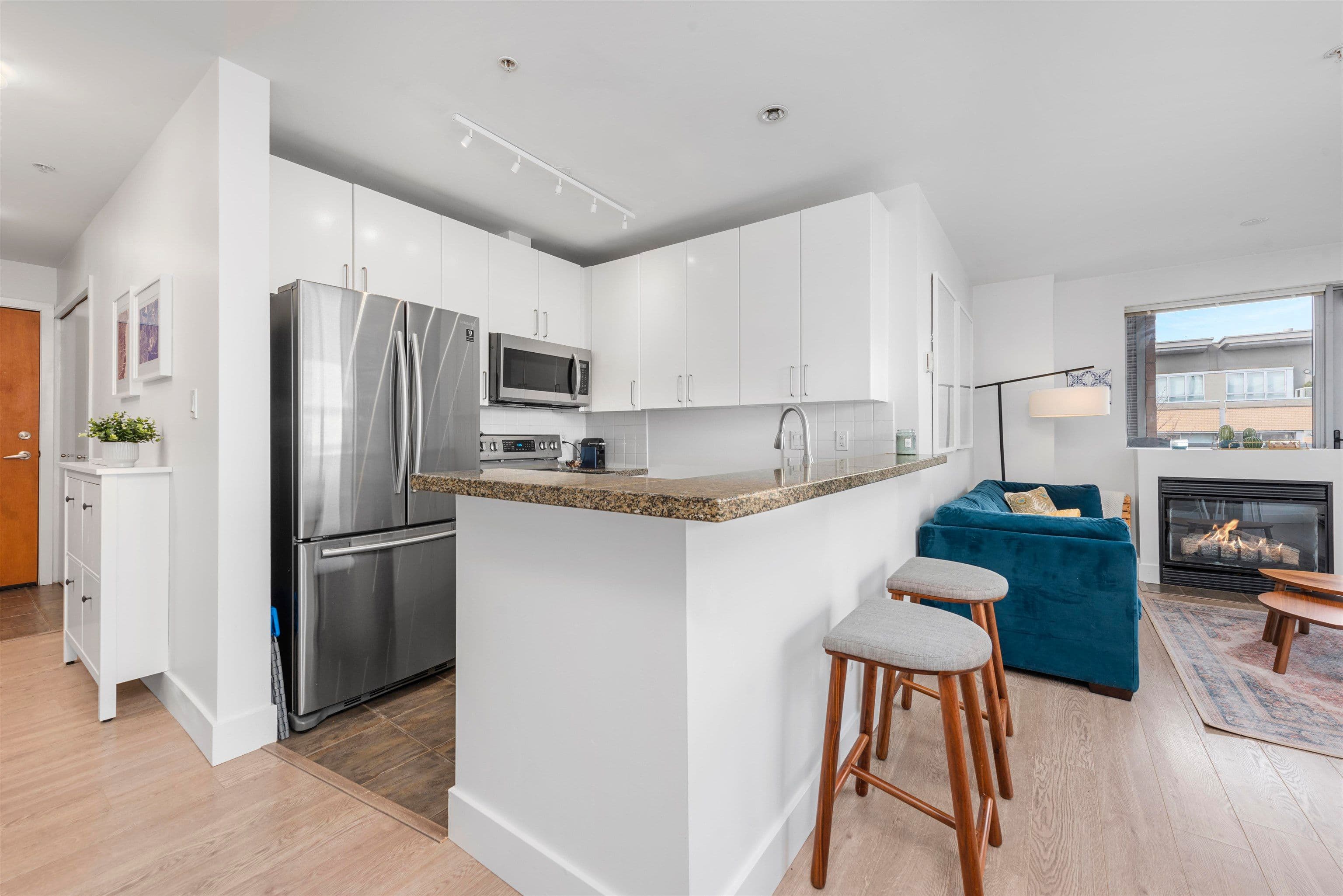 Property photo be191037-440e-4bd1-8c06-bb0321357f3d