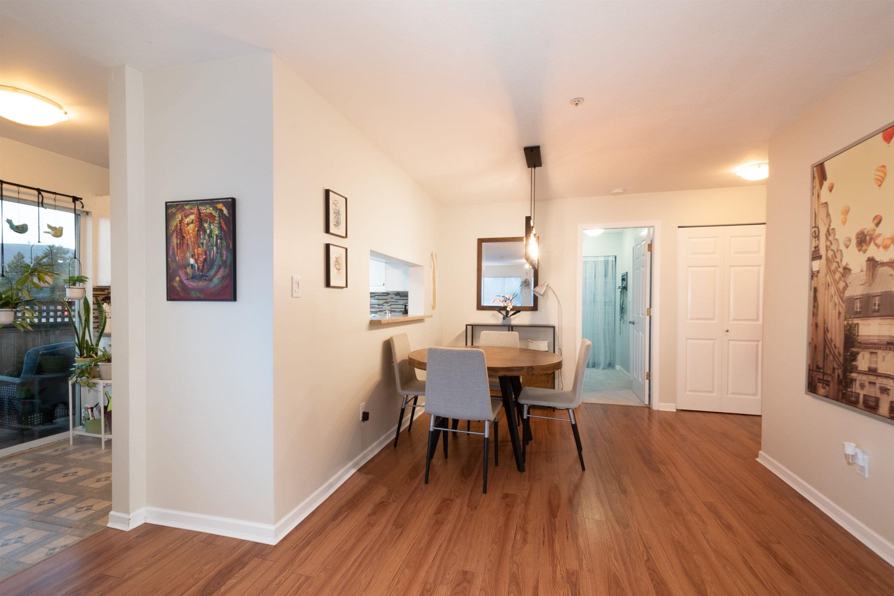 Property photo ba14efcd-e424-47e8-a0a6-b175451bae58