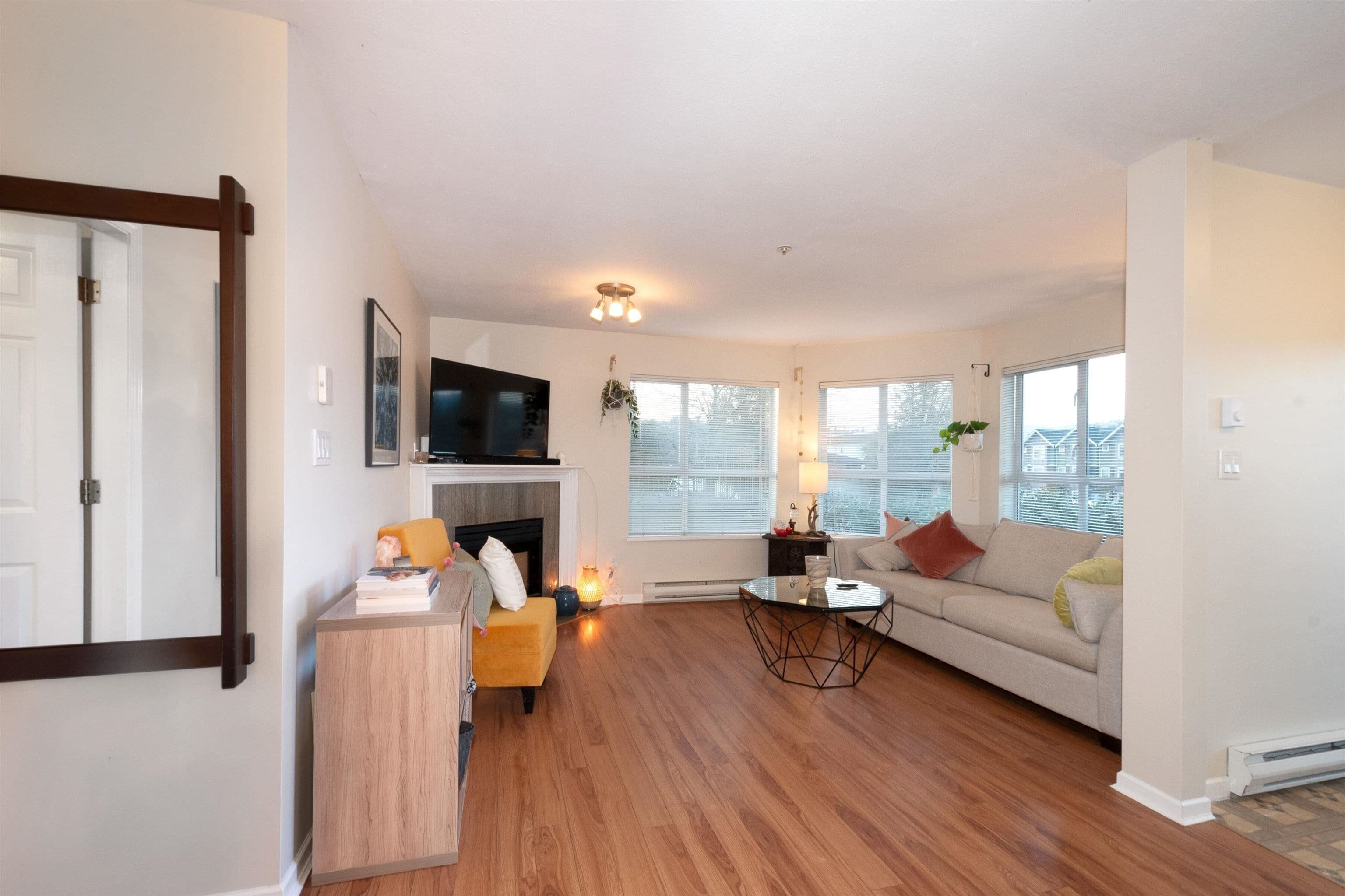 Property photo b4833f2f-6725-4ba8-98fa-d8cae046b7fb
