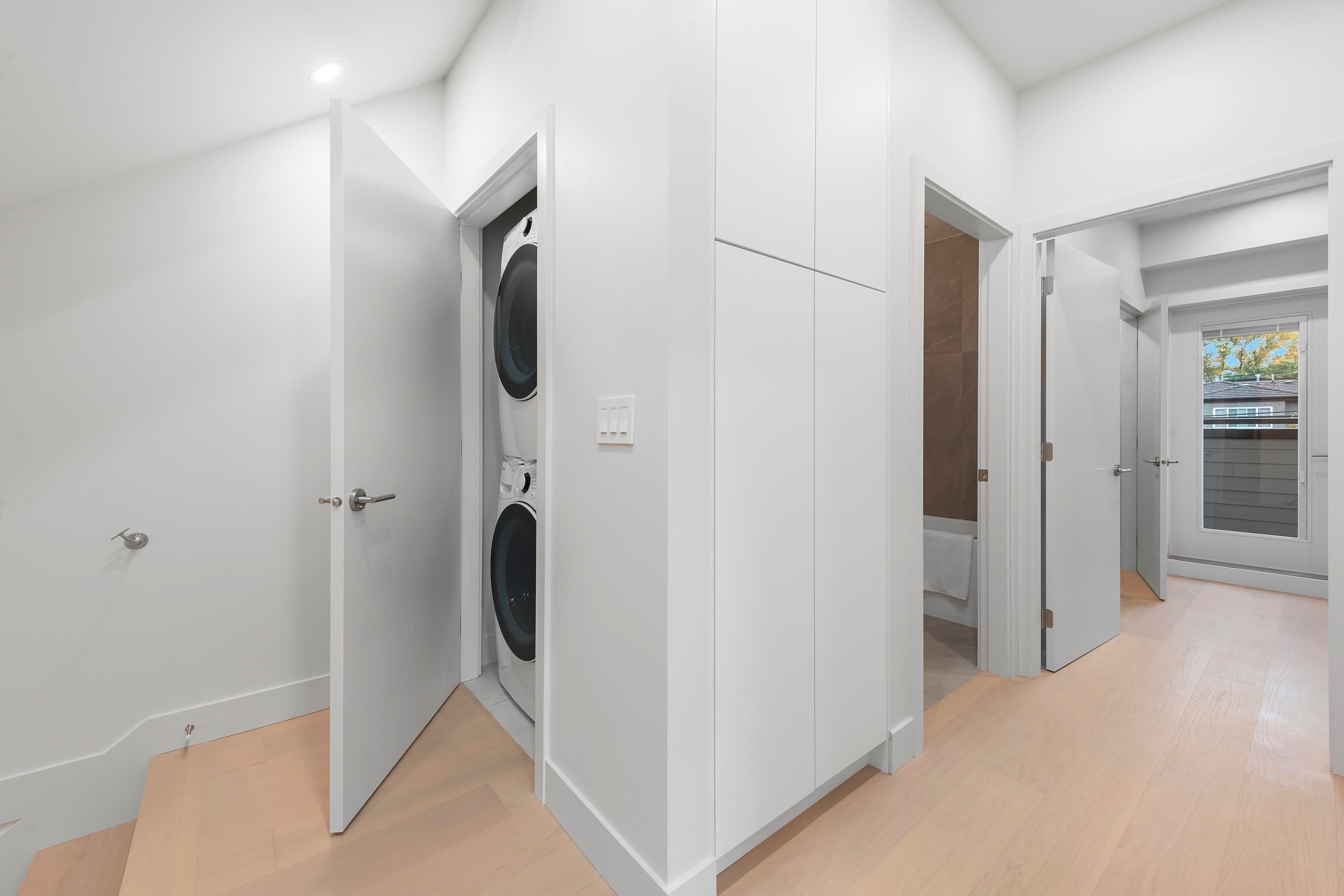 Property photo bfbc9ac4-bd40-4764-9382-e80d58aeb2ec