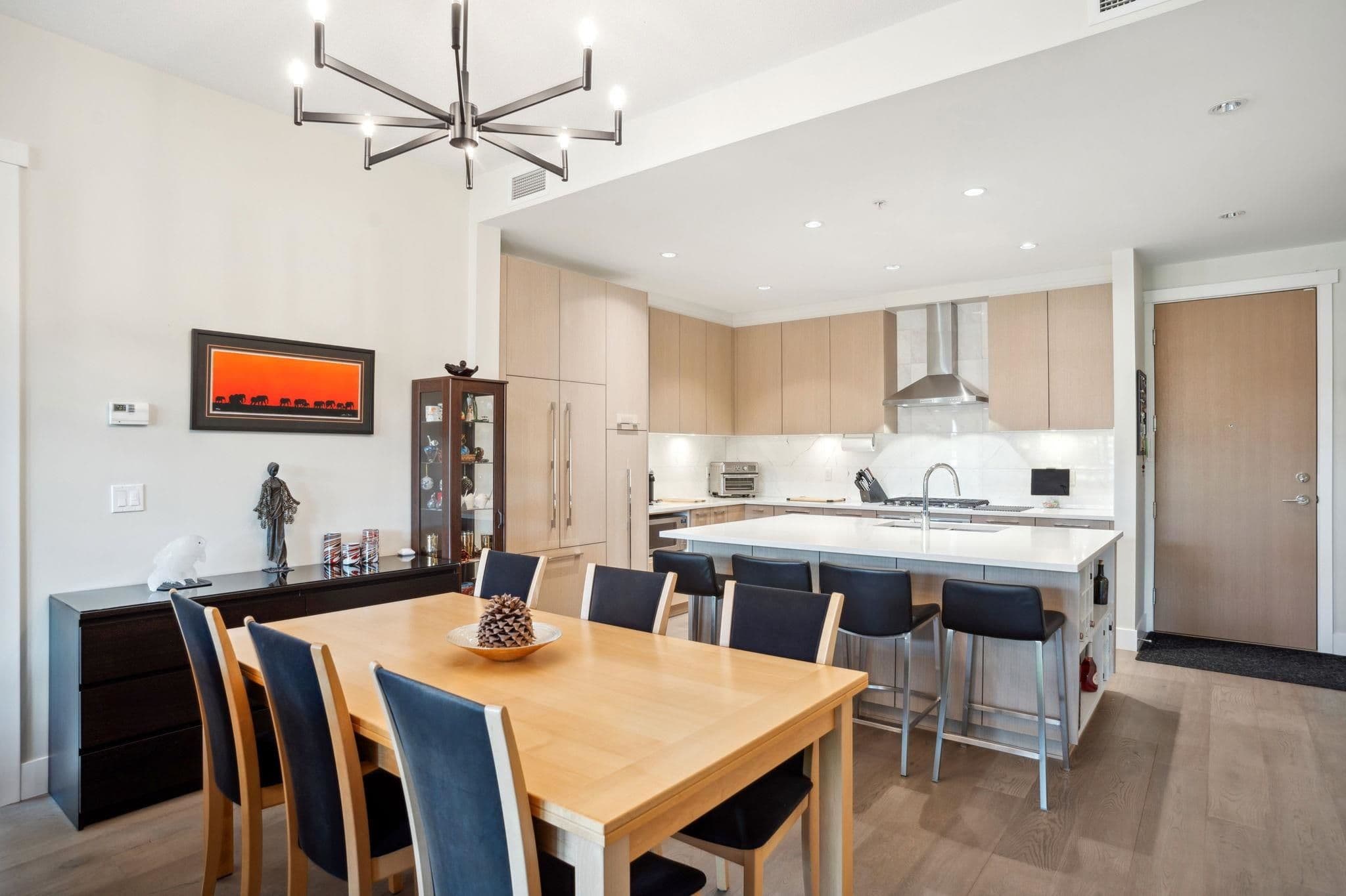 Property photo 8b68c8f8-8c33-4503-8c18-4fb4ba069c5f