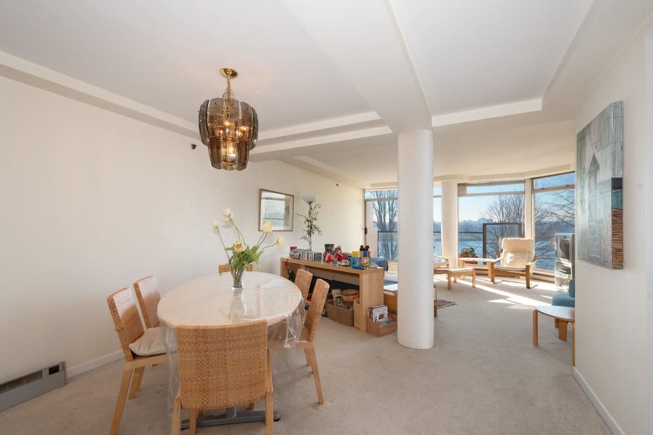 Property photo 9f1ba95e-36a3-45e1-9379-cf484d94c62f
