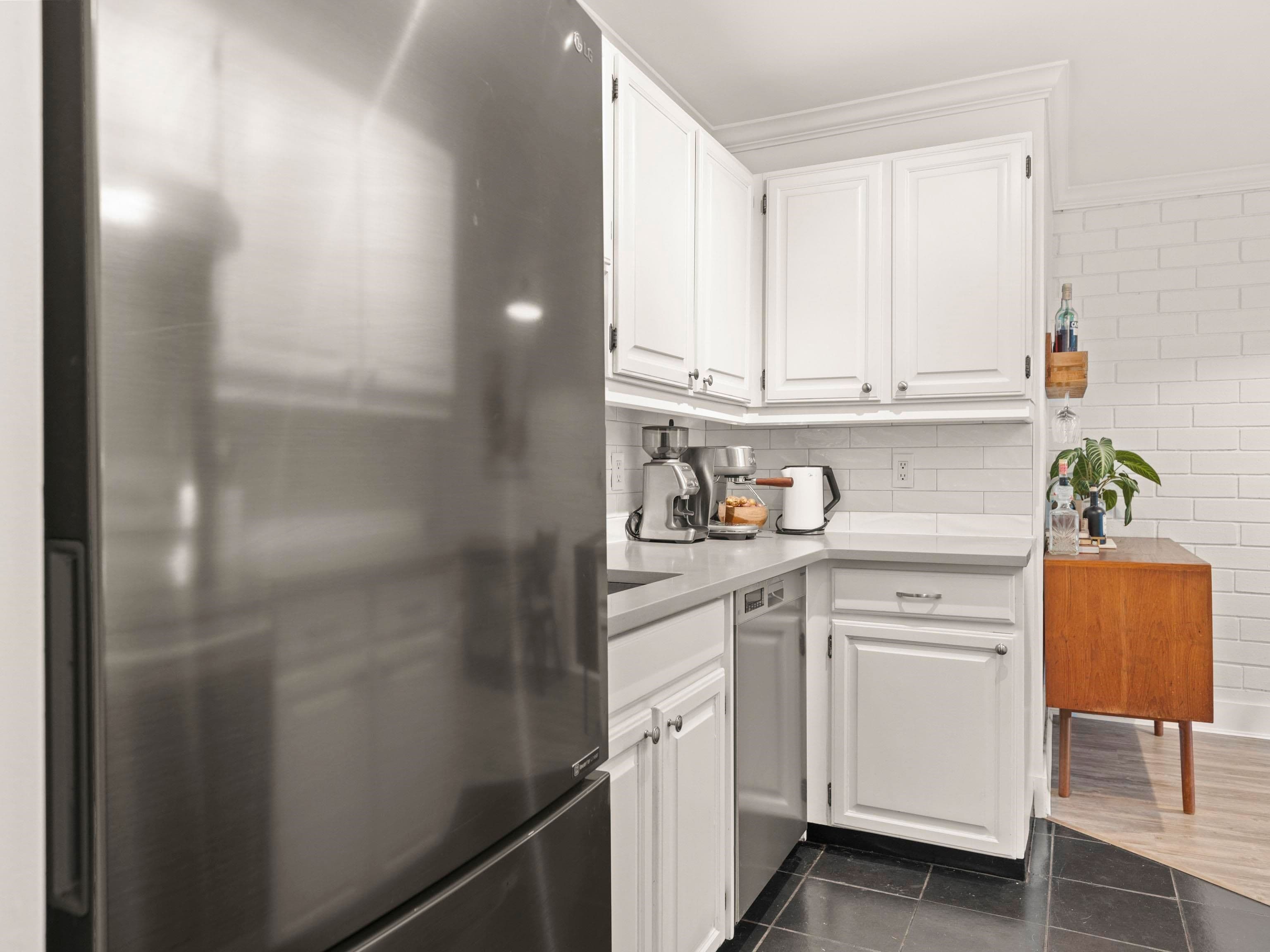Property photo 546780e2-21f1-40c3-b238-112c200be26d