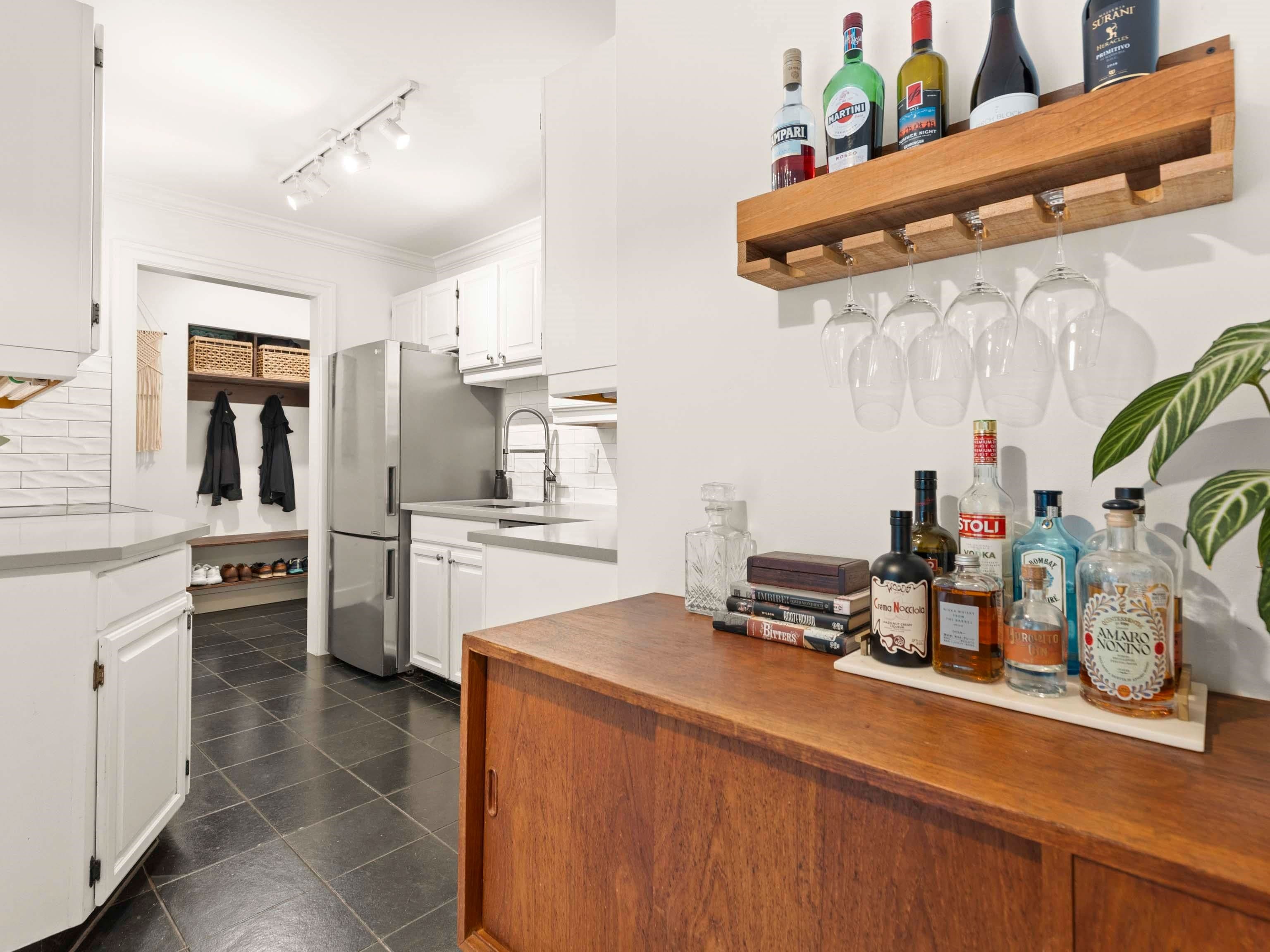 Property photo b5495838-cda4-415e-b504-e10aa739c5d5