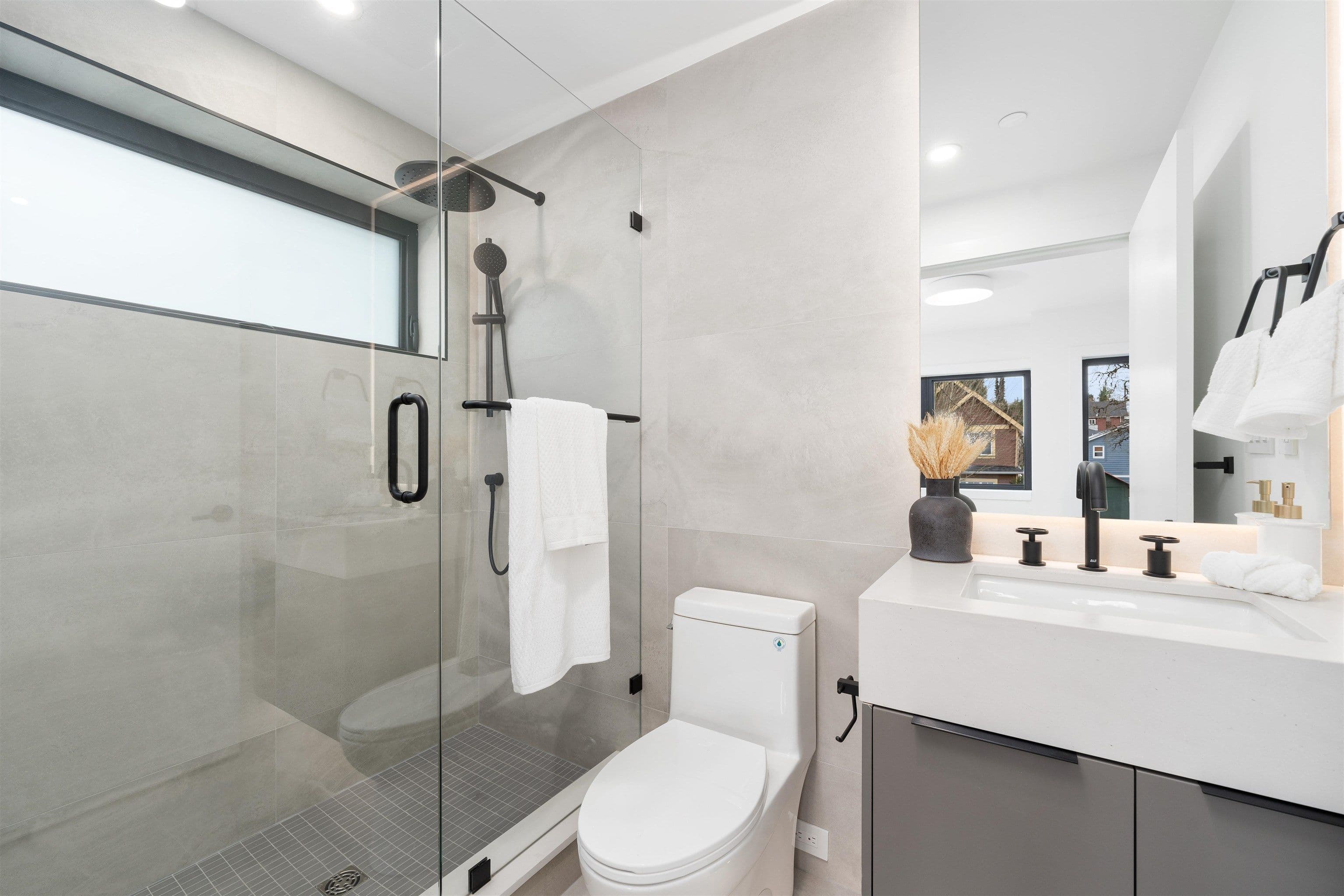 Property photo 3ab99d12-c904-42de-8663-35e73ad3a398