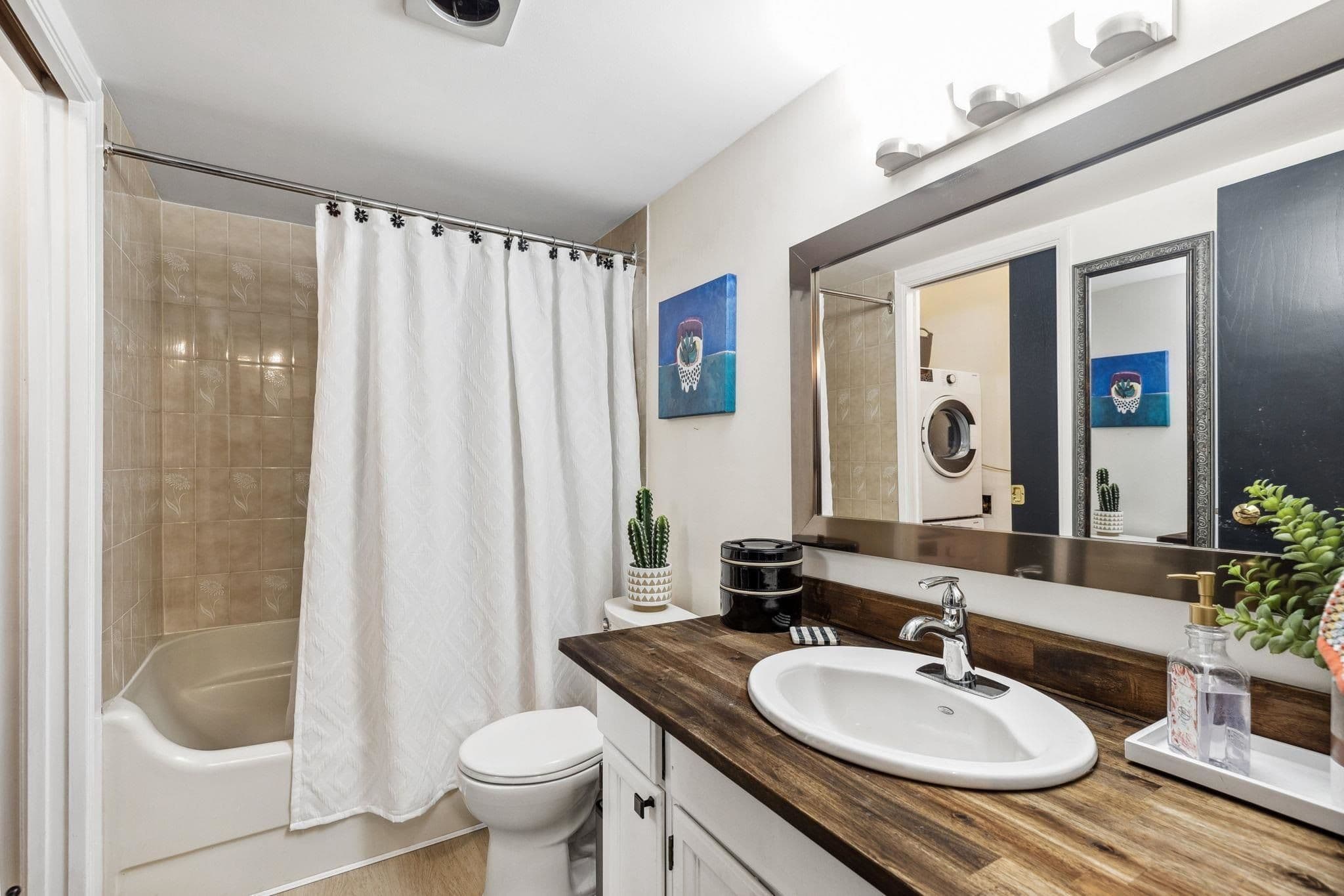 Property photo 8c77009a-bc2e-4fa8-bbe8-0c56335d15f5