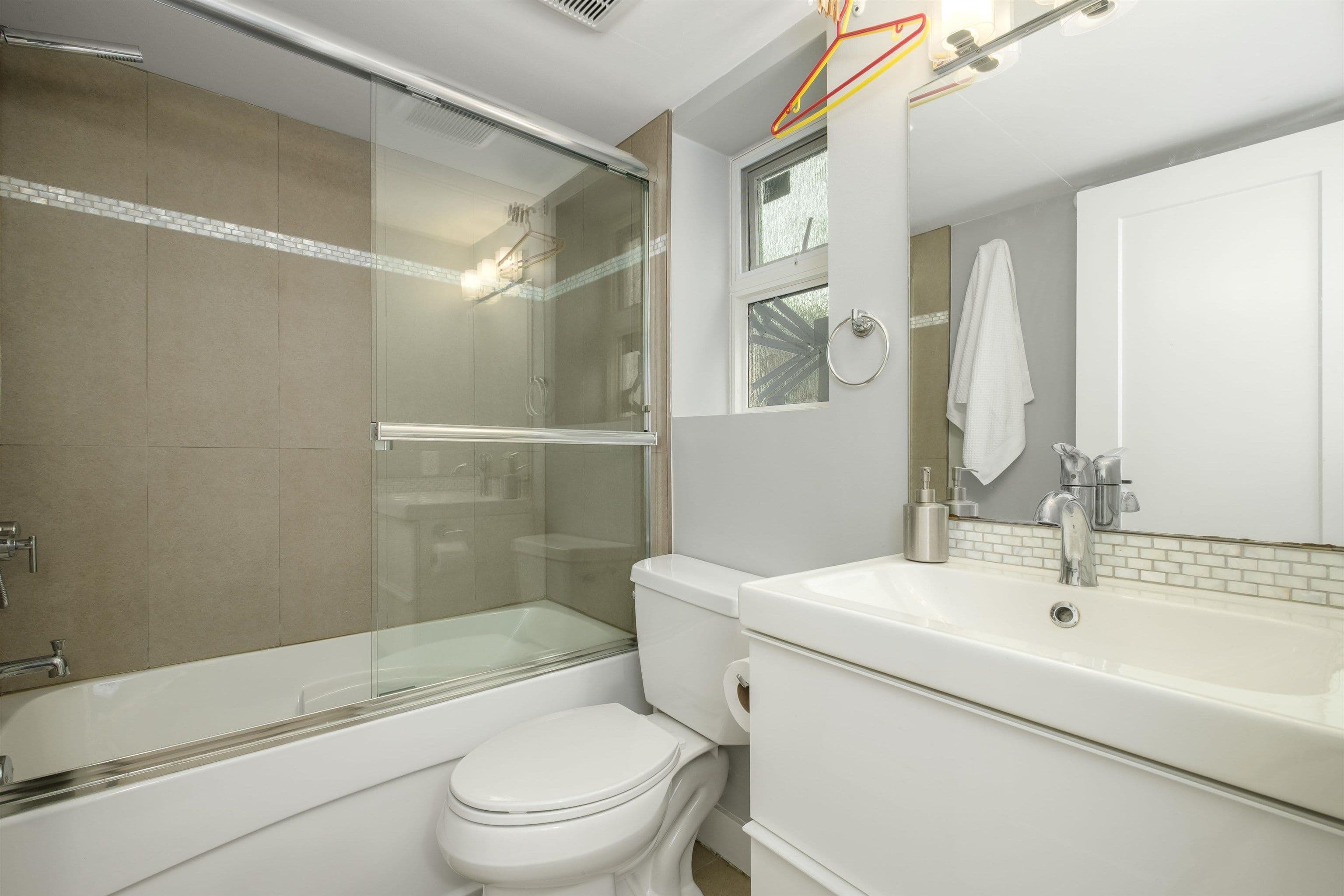 Property photo c34af4a3-25f0-4bd5-b2b3-6ca97800f150
