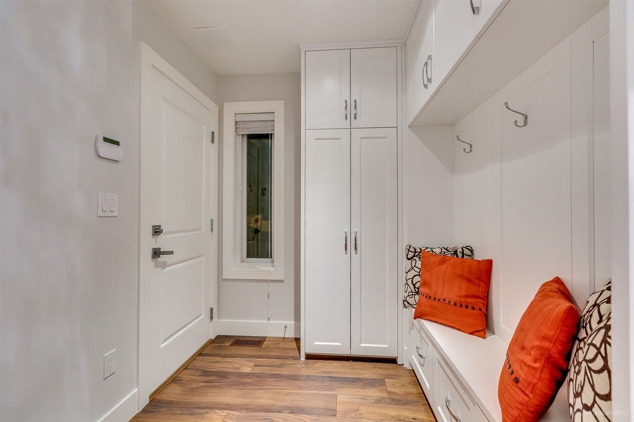 Property photo dc6616c7-1e2a-446c-bea2-25e31a204092