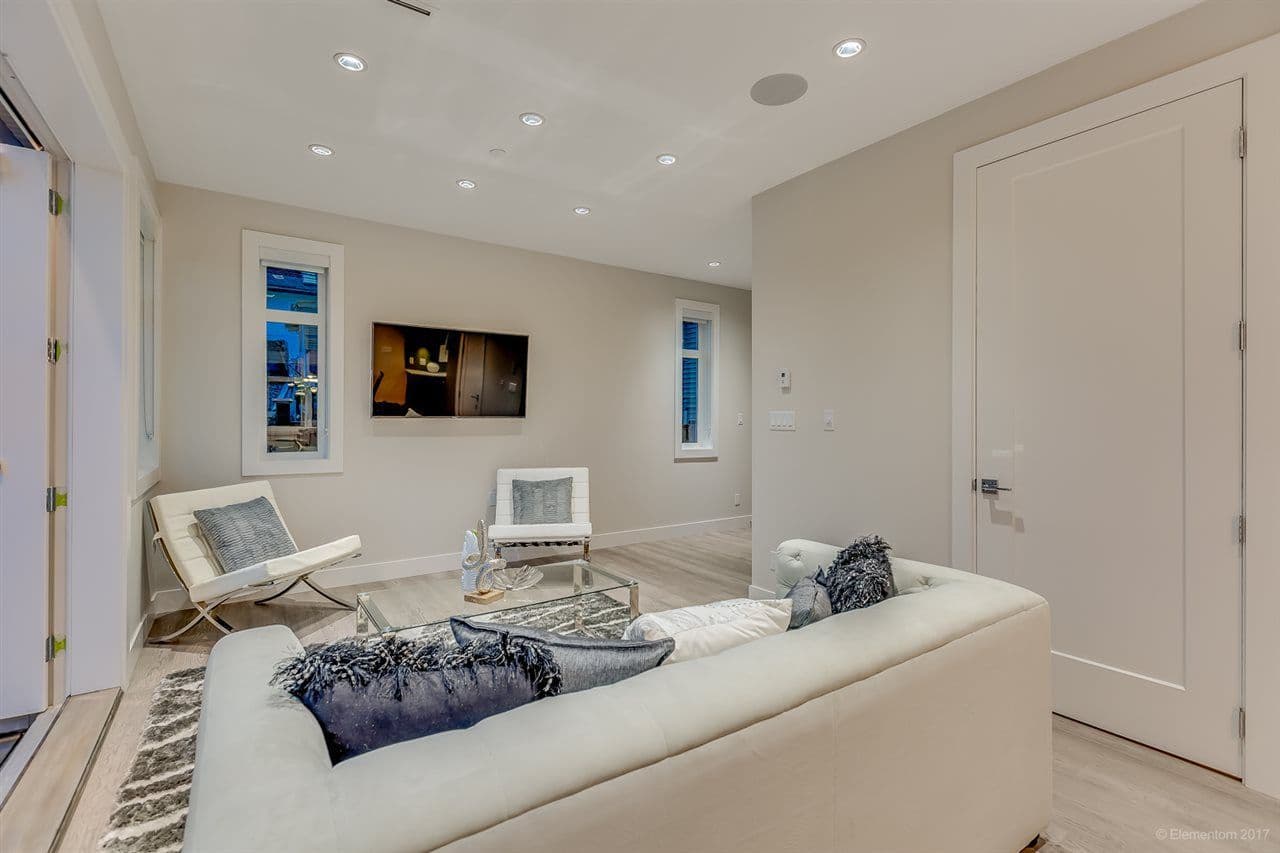 Property photo ad918faa-831f-4291-b711-aea279fee329