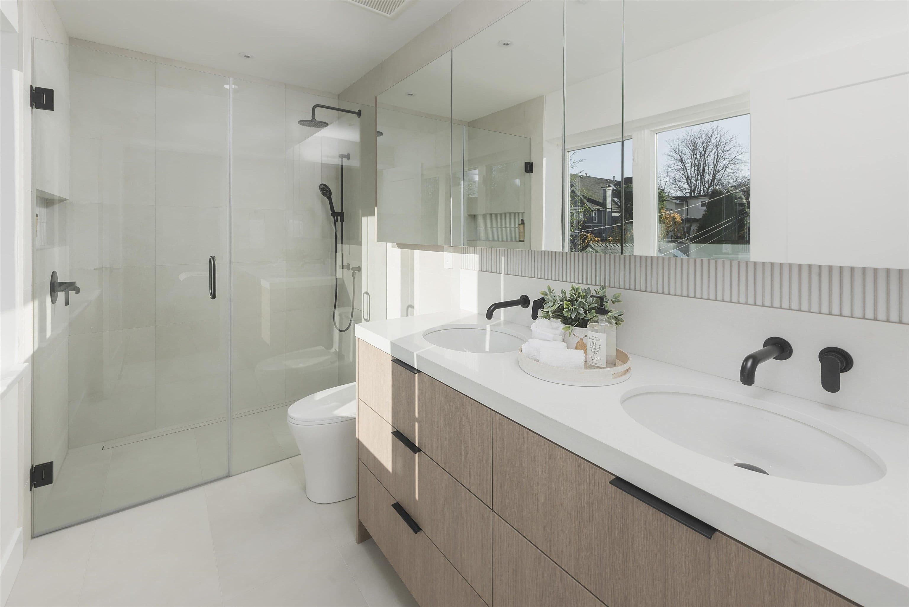 Property photo 28ac185d-5c6d-47dc-9e67-8fddf7480f0b