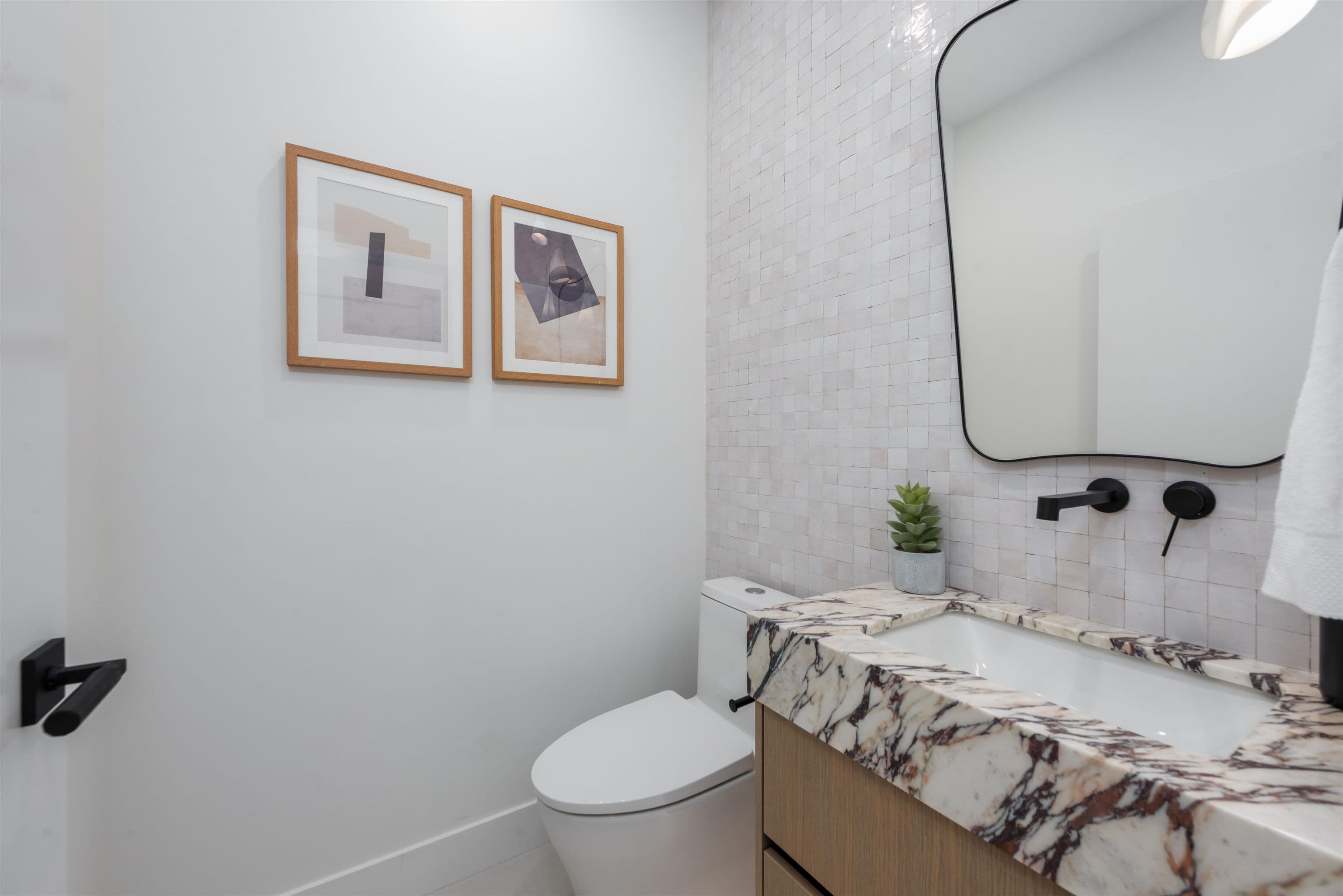 Property photo ea317a2e-b0f2-4dc8-9de7-0b71ee7ff305