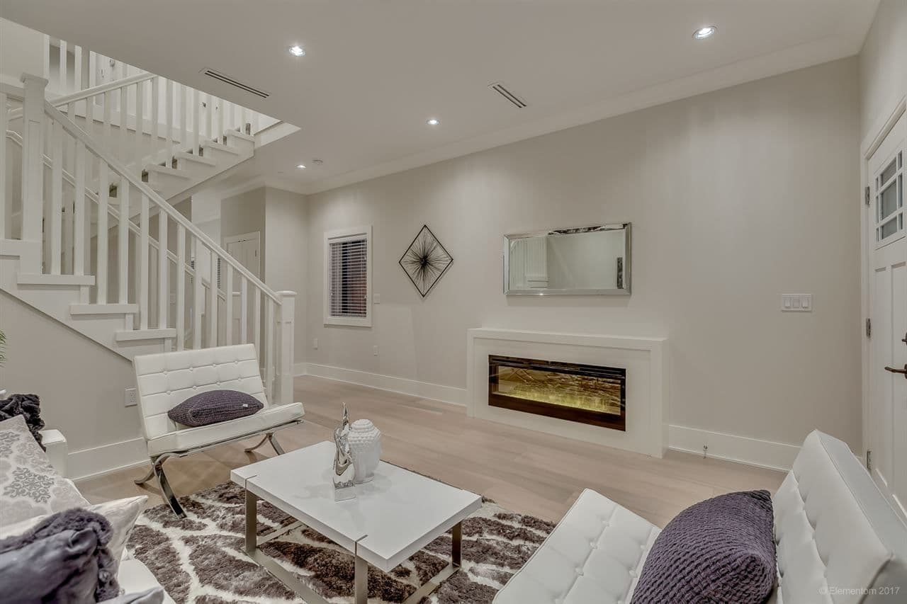 Property photo 0f8aeb2c-3642-49ab-8363-8b5114552668