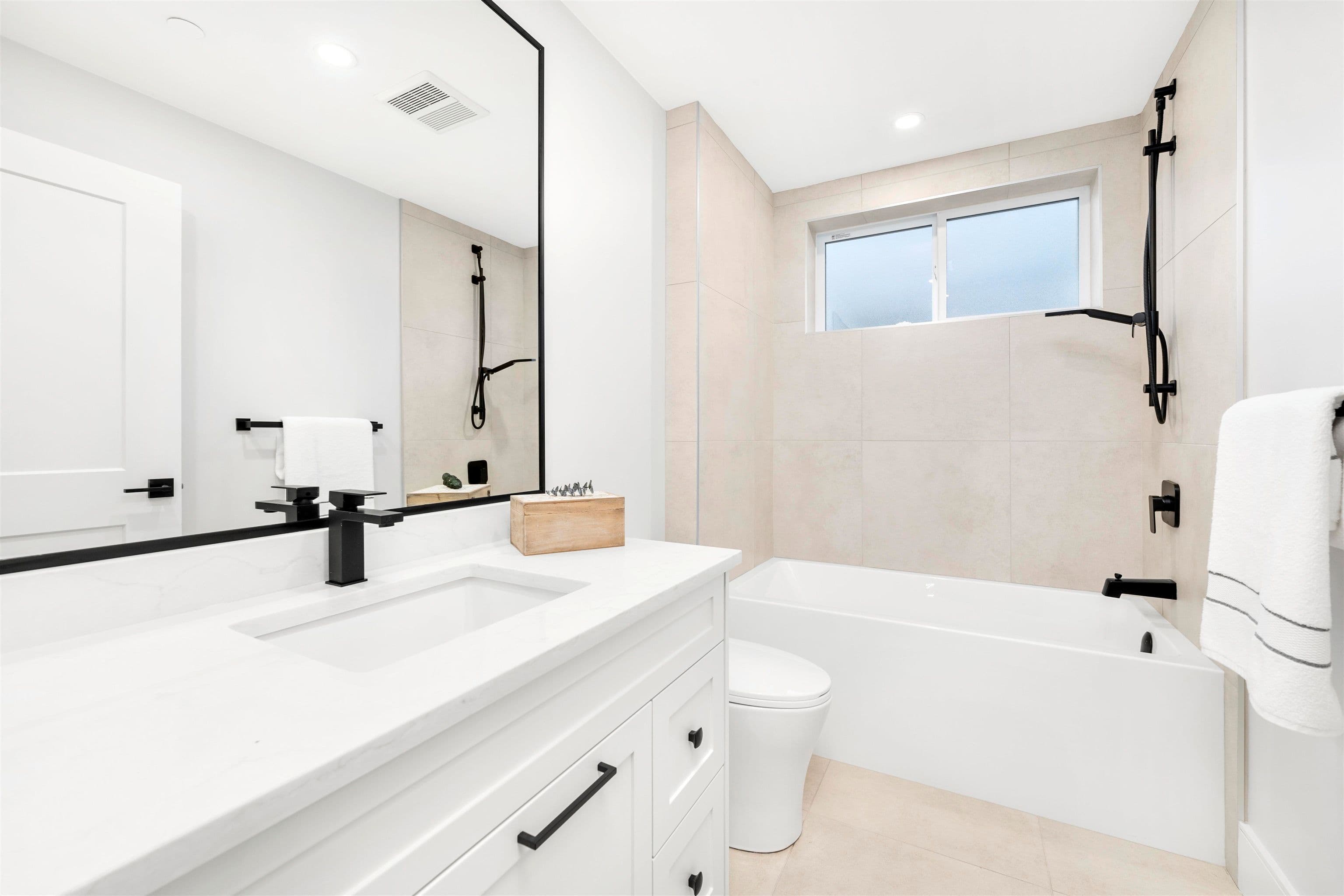 Property photo dedb80db-6d2f-4676-a83f-22dc843d8a17