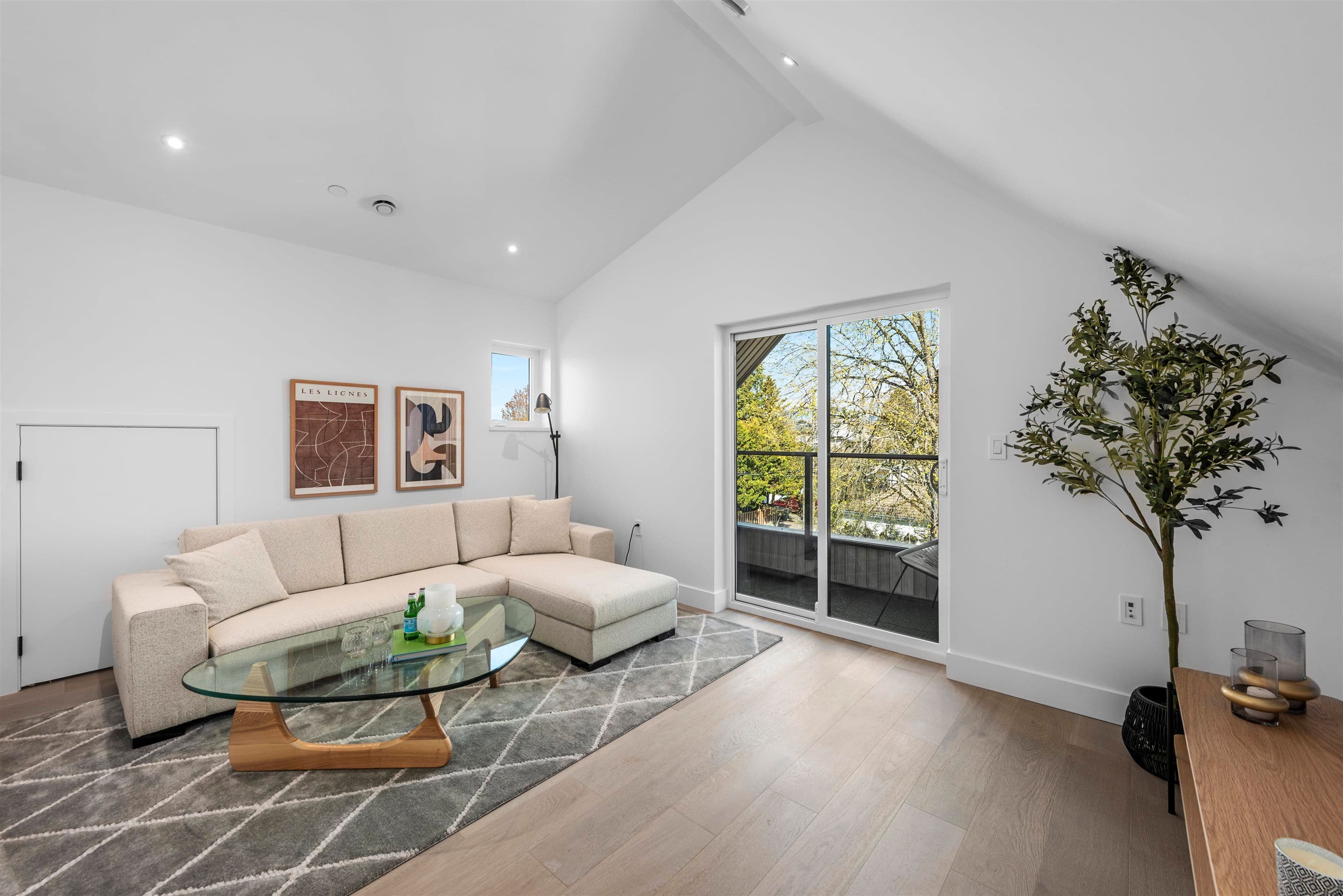 Property photo 44591305-9741-4d59-abb8-a41b579228e8