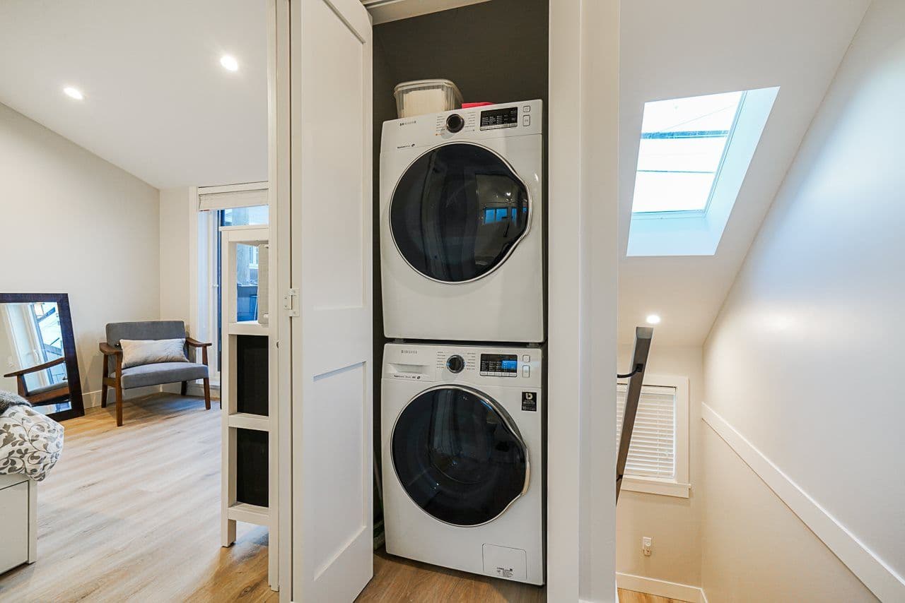 Property photo e5b8f922-6c7d-4530-8f78-afc83e64acb6