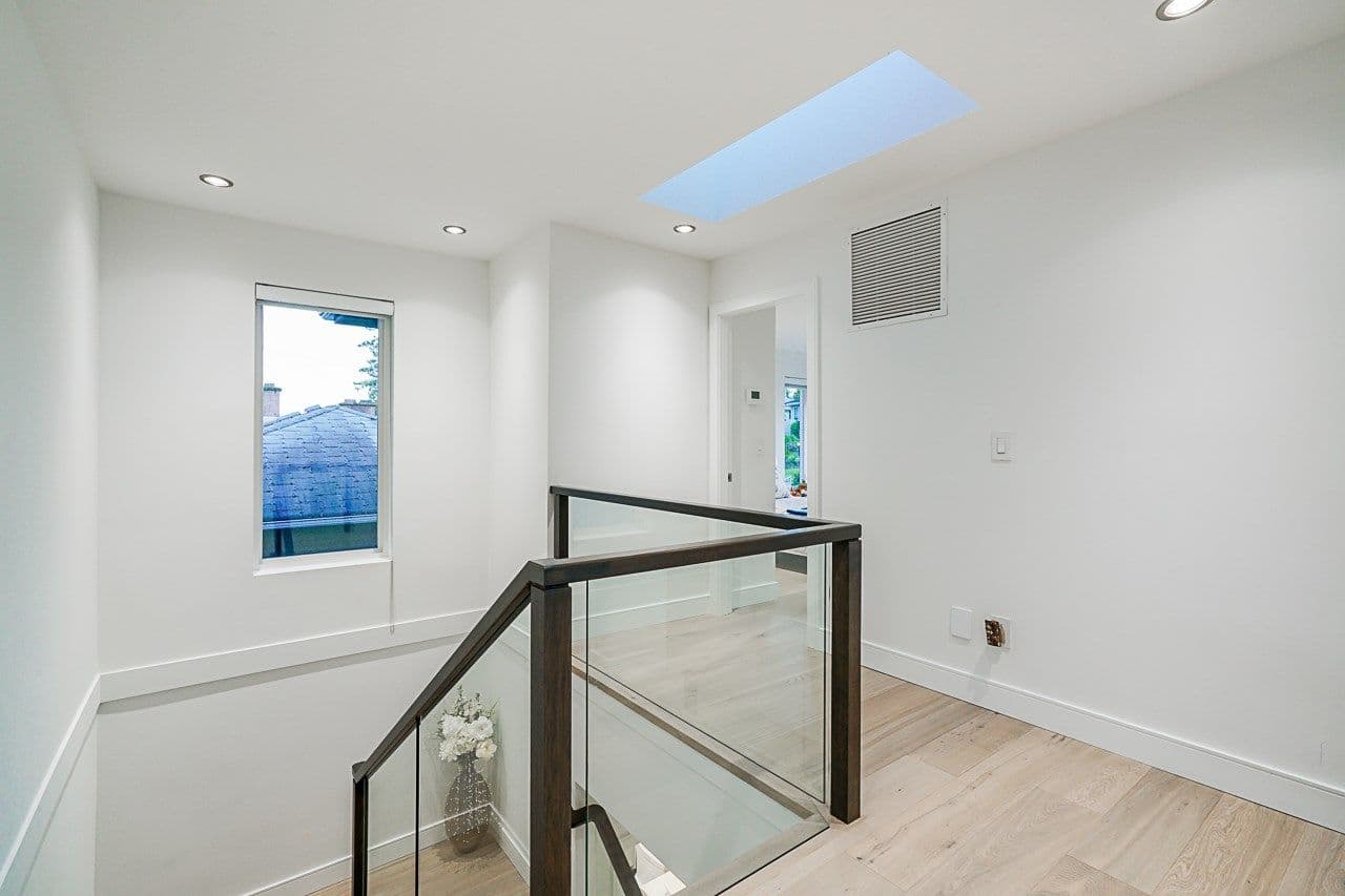 Property photo b1833165-3615-427a-a54c-909734196d21