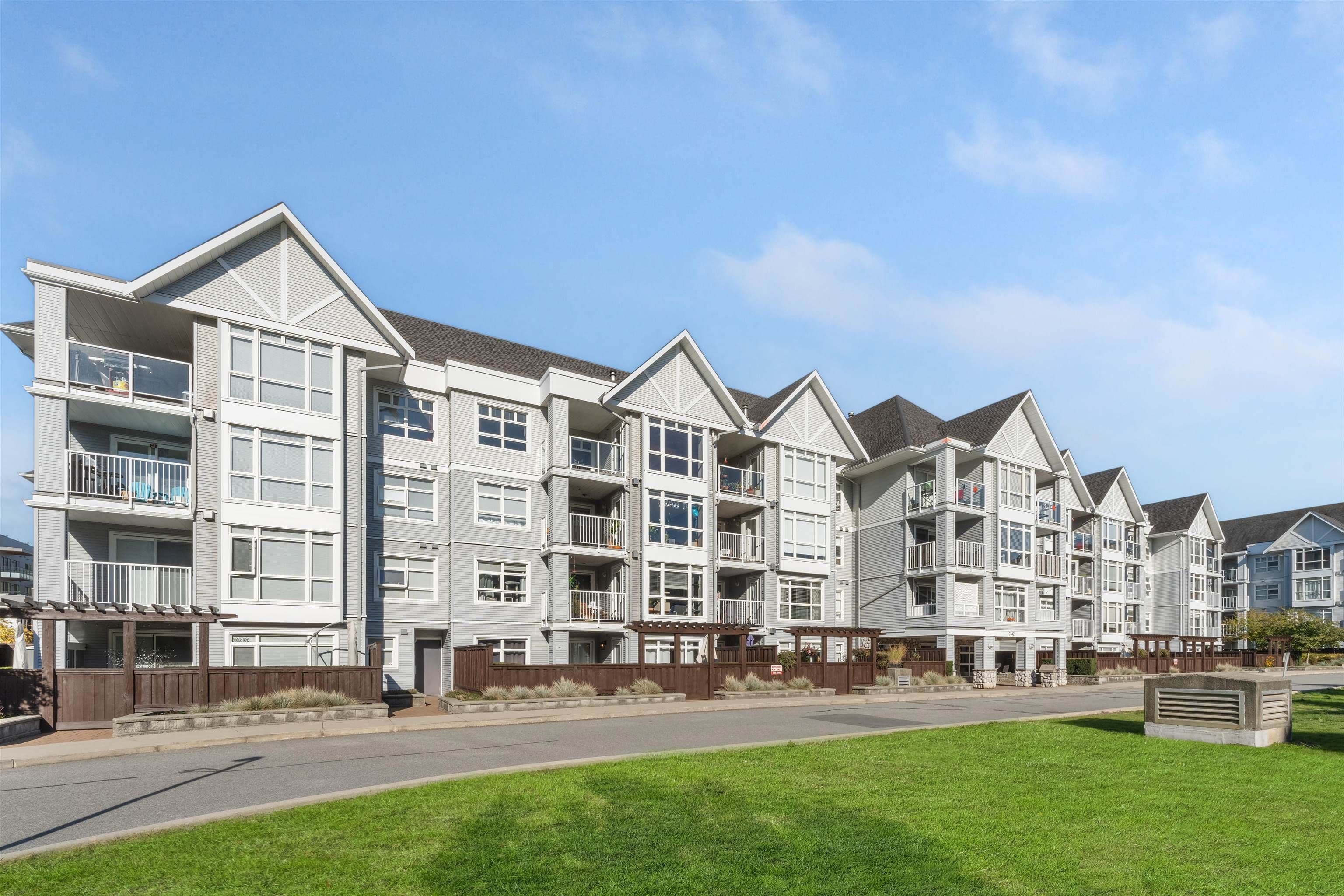 Property photo e3ecf9aa-7108-4ef3-afb4-5bbd9a163d9c
