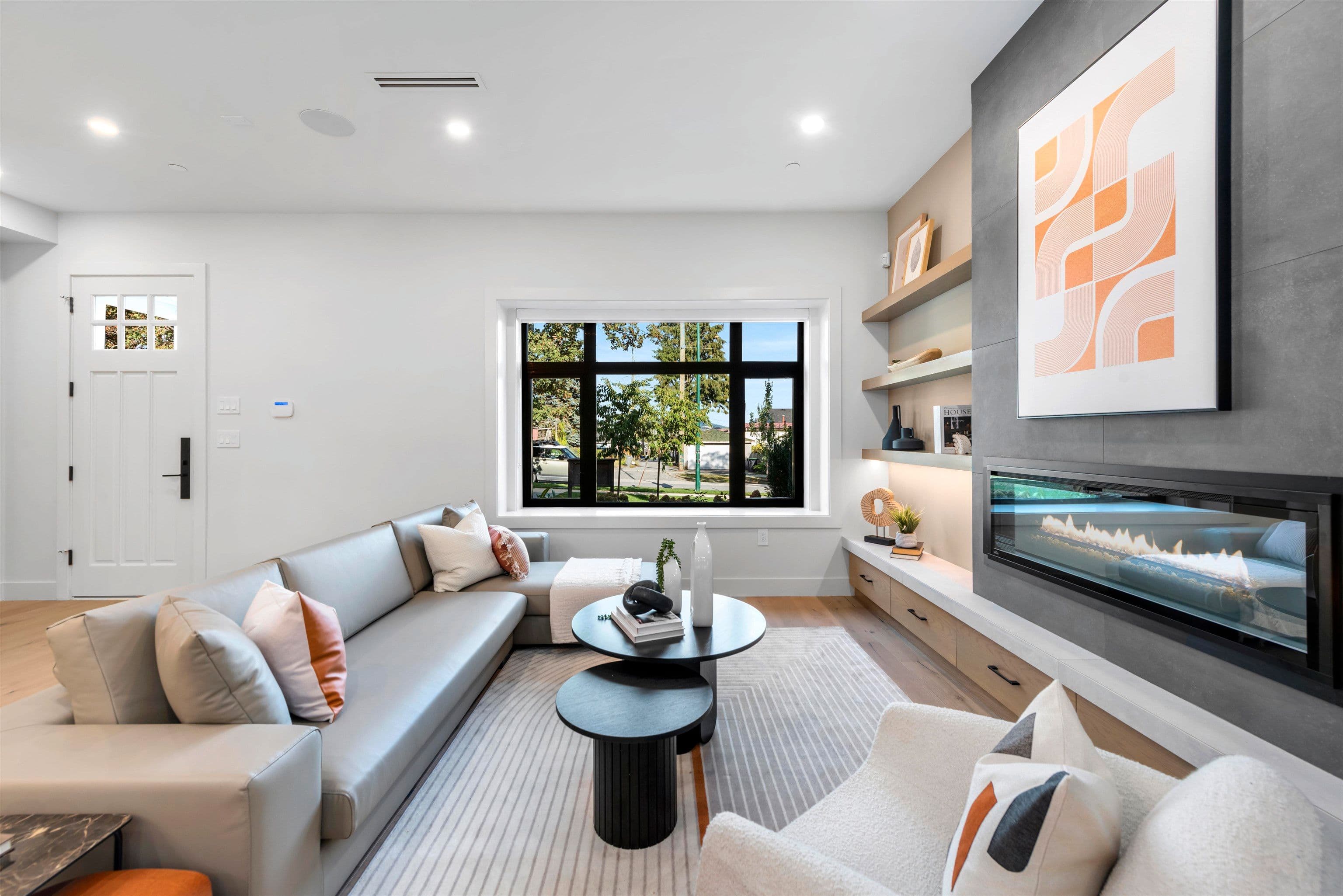 Property photo 321ba3d3-dee9-40fe-b18a-1a1126898fca
