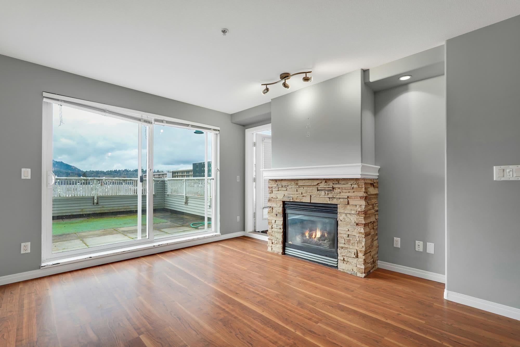 Property photo 54a7de91-ea20-4a18-b040-a667e5ba3d57