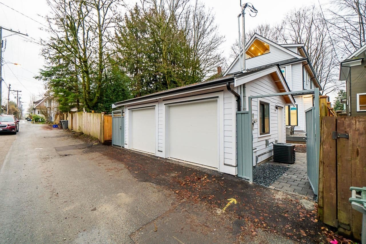 Property photo b4a5454c-5574-4b84-b042-b129743cf25a