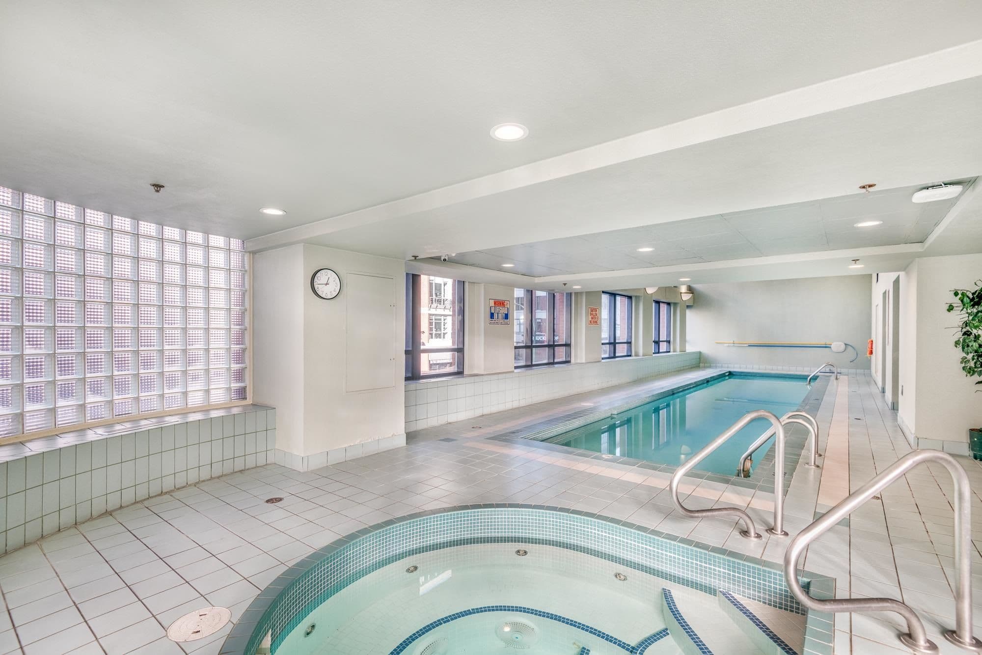 Property photo 5676b710-8550-40b0-b688-a79772f89635