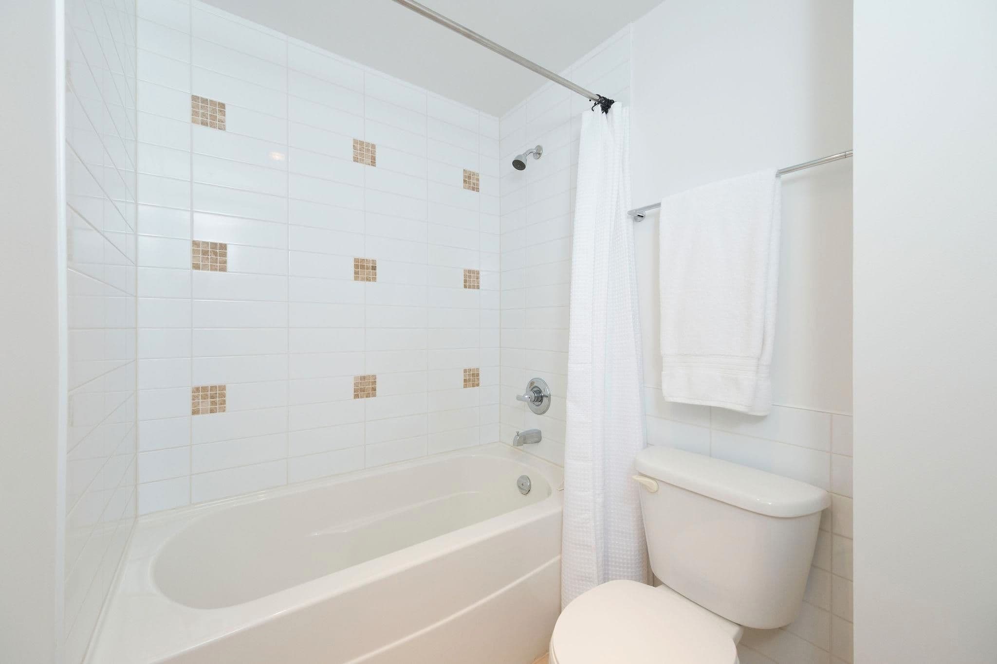 Property photo b95d35e3-aca3-4a89-aee6-9c023f4f9ea3