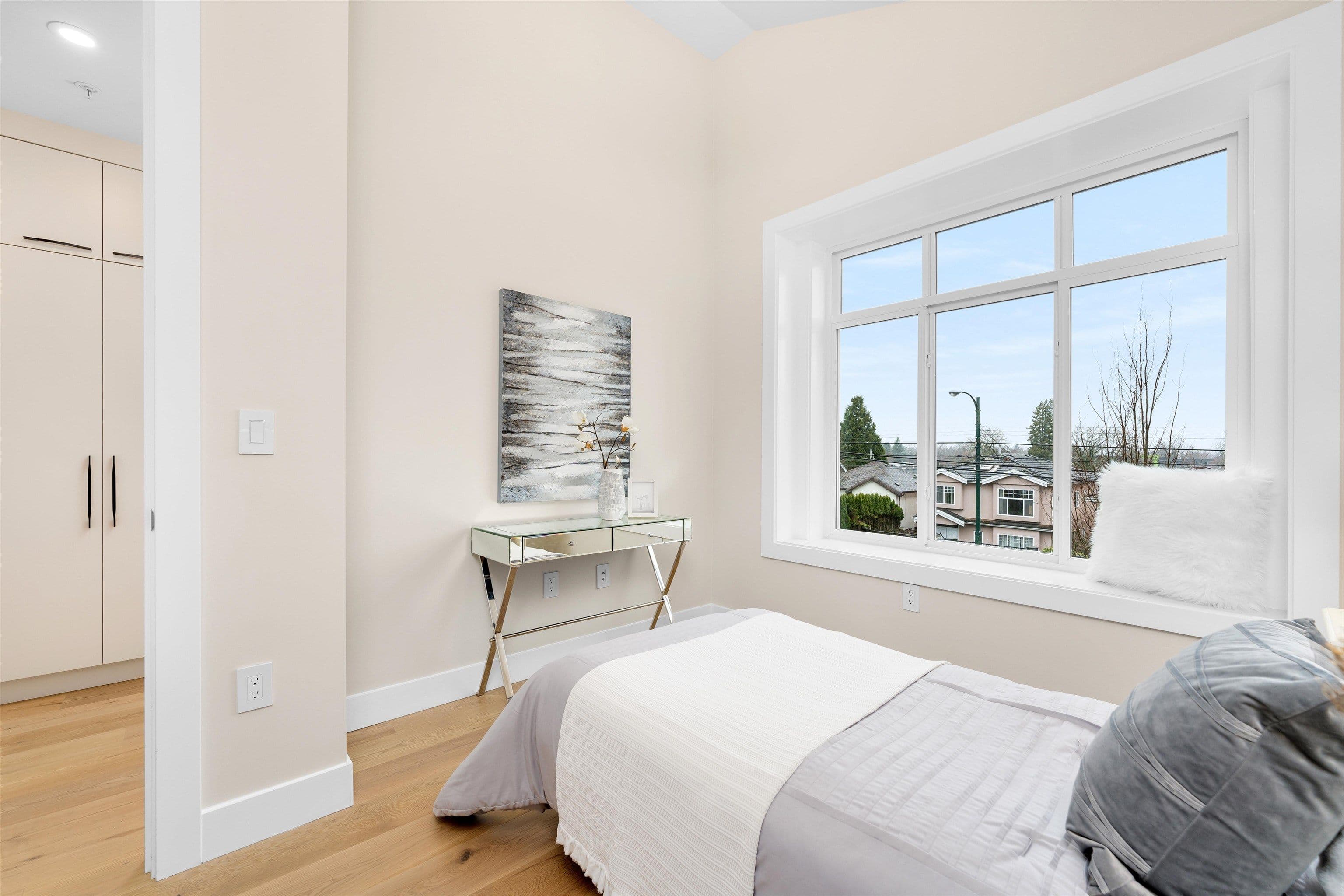Property photo f1f0a40a-83ae-426c-842e-3d115551f9f1