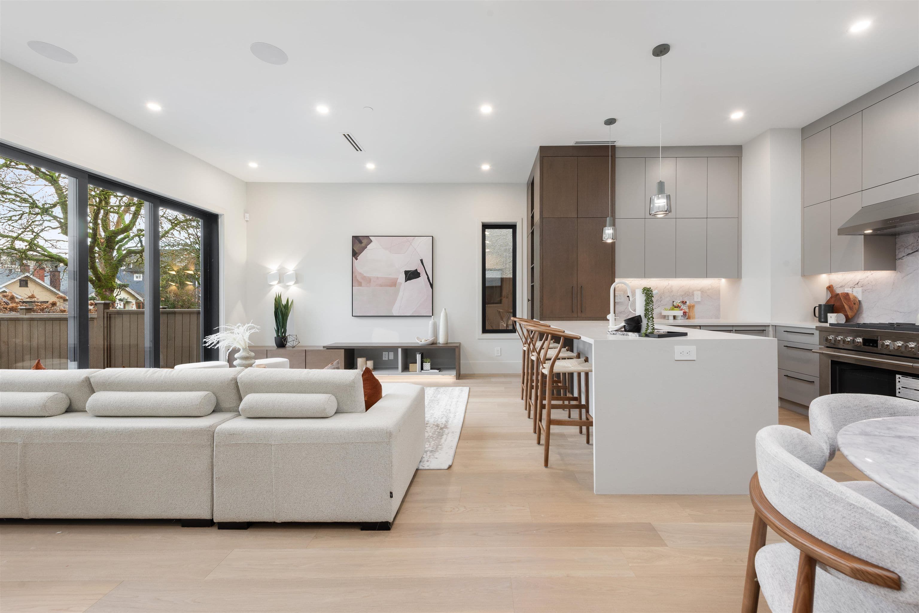Property photo d38557bd-93b0-4339-9d9e-e82a2a5818c2