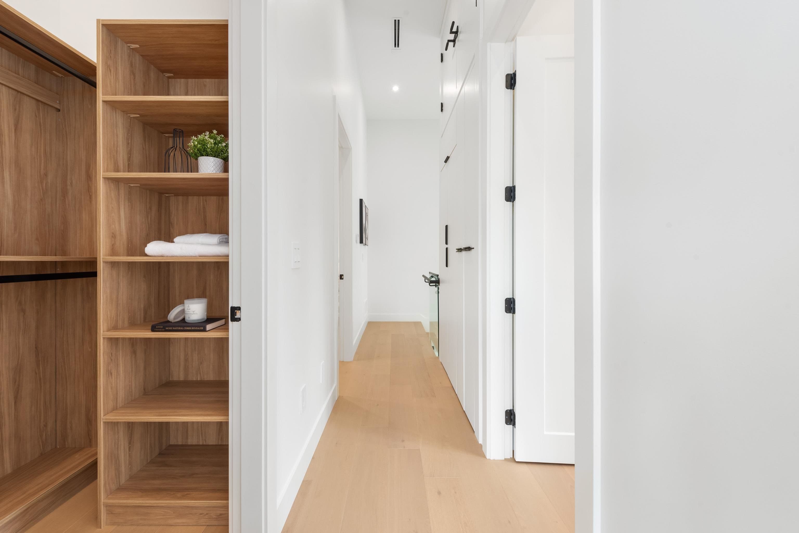 Property photo b1863715-12d6-40ea-948a-135f9fc4c5eb