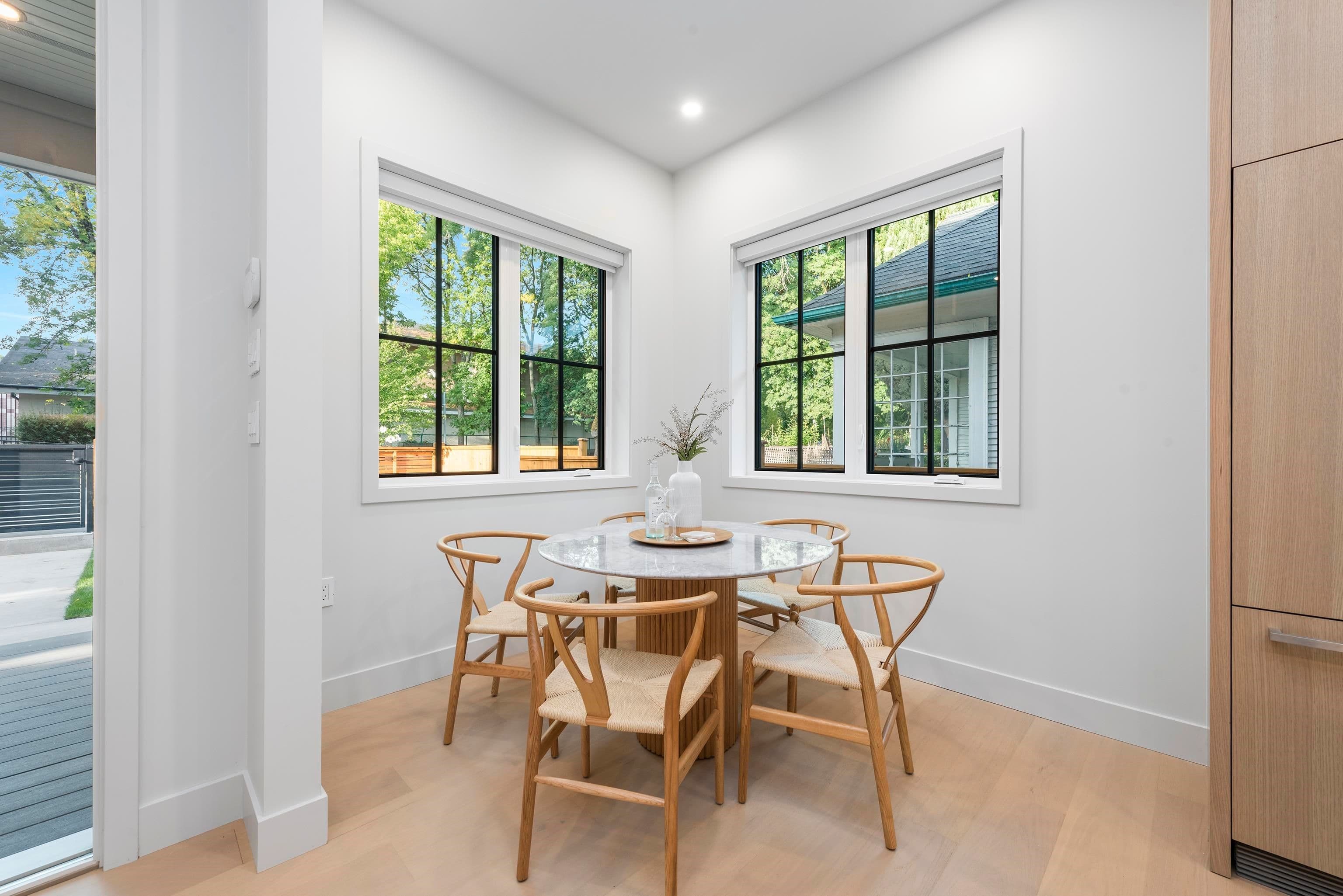 Property photo aefcb3b2-fbd6-440a-b43b-3f35807ee52d