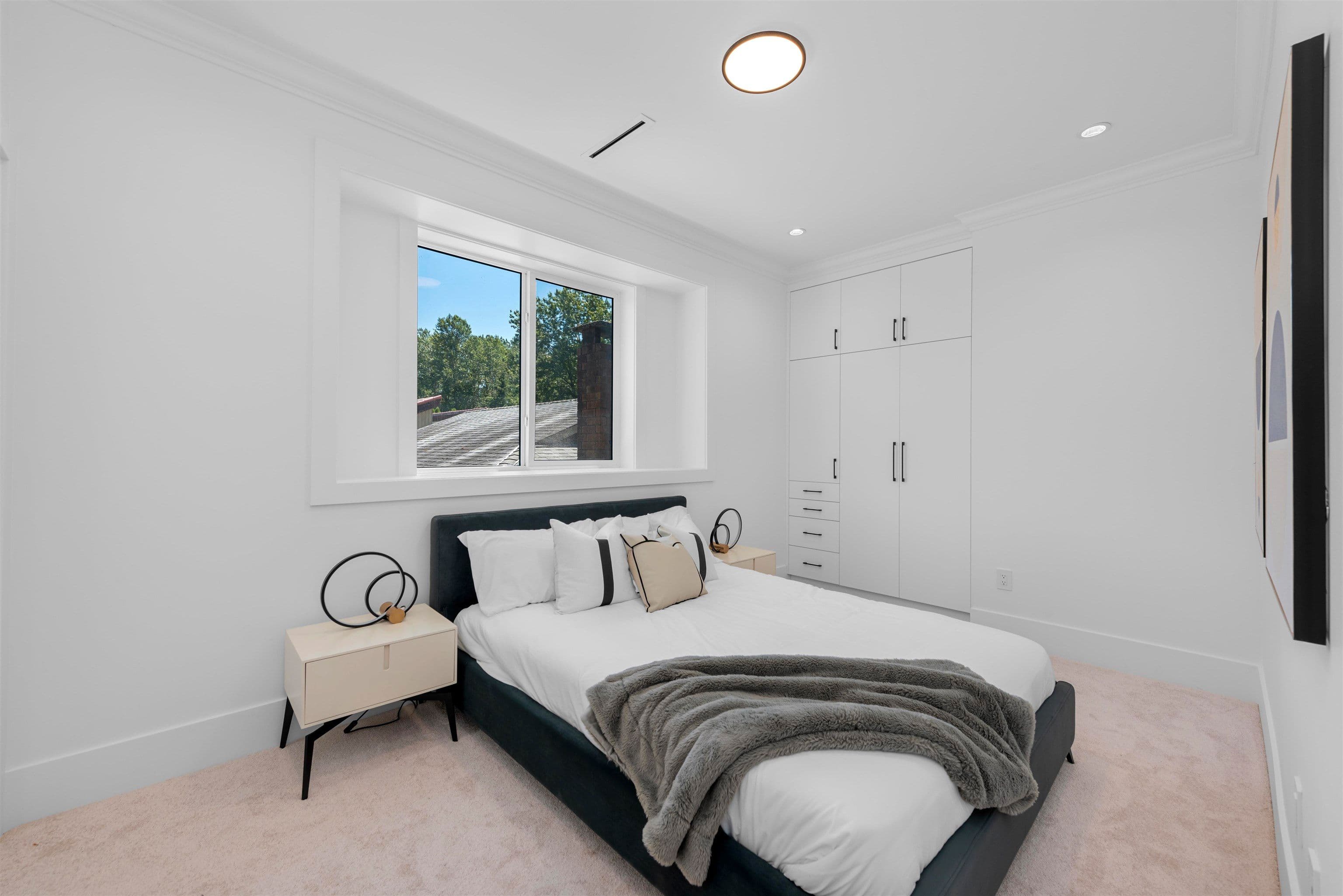 Property photo 52260707-858f-4c64-a00a-3f8b5458f817