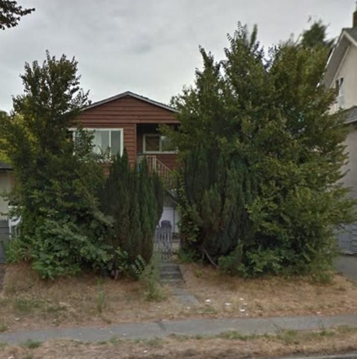 I have sold a property at 695 12TH AVE E in Vancouver
